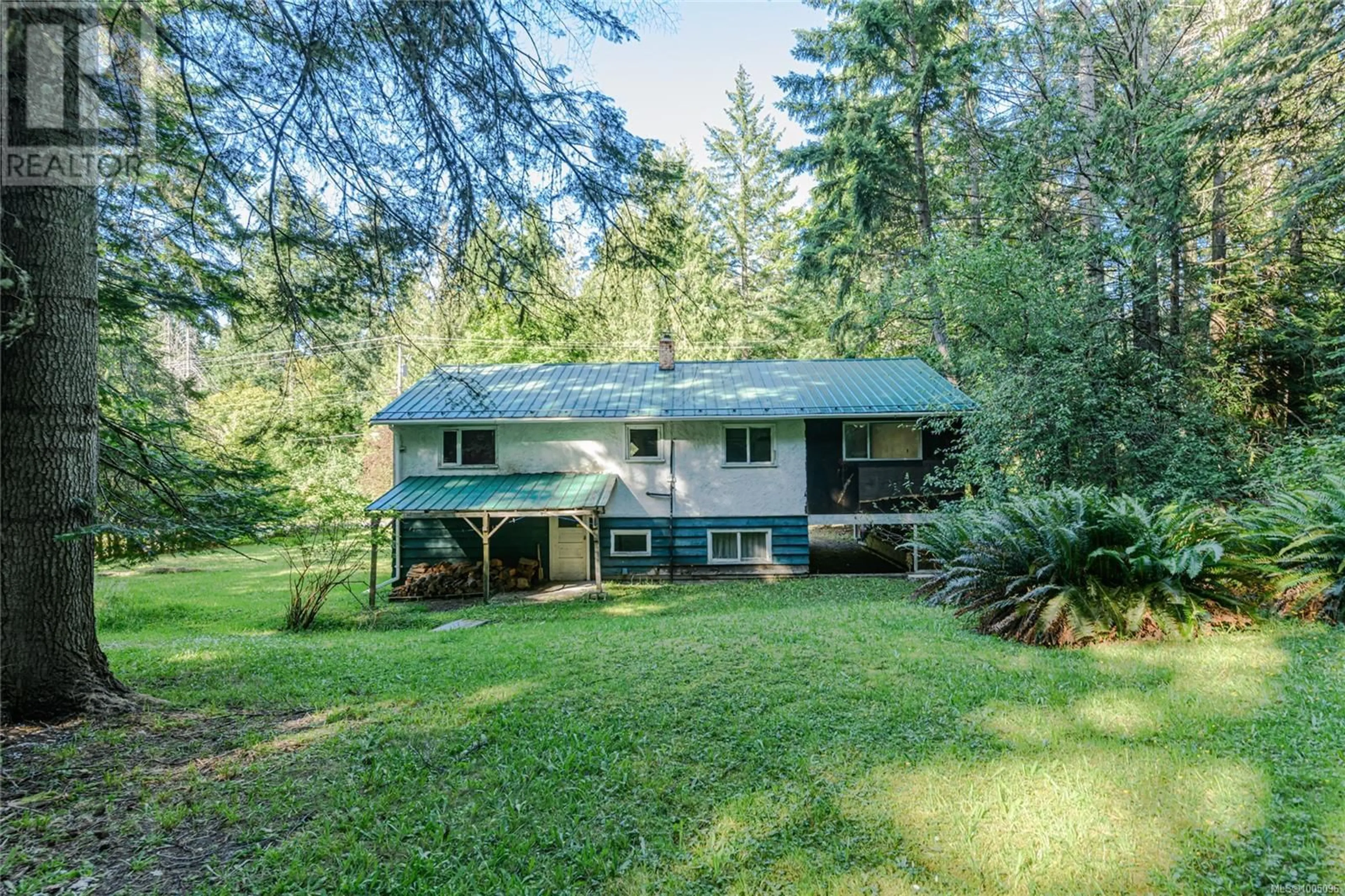 A pic from outside/outdoor area/front of a property/back of a property/a pic from drone, unknown for 535 RAINBOW ROAD, Salt Spring British Columbia V8K2M6