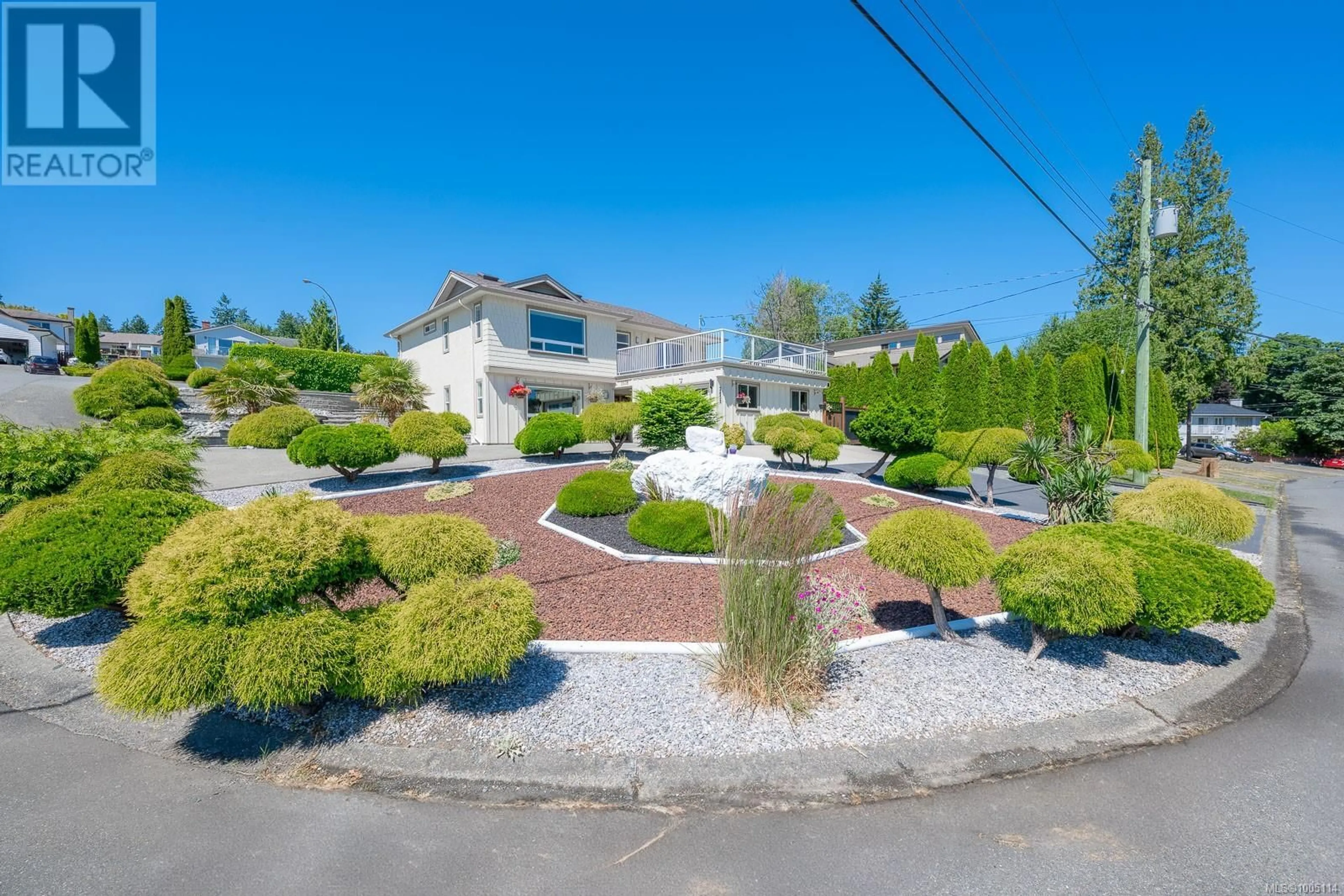A pic from outside/outdoor area/front of a property/back of a property/a pic from drone, street for 2839 NEYLAND ROAD, Nanaimo British Columbia V9T3G2