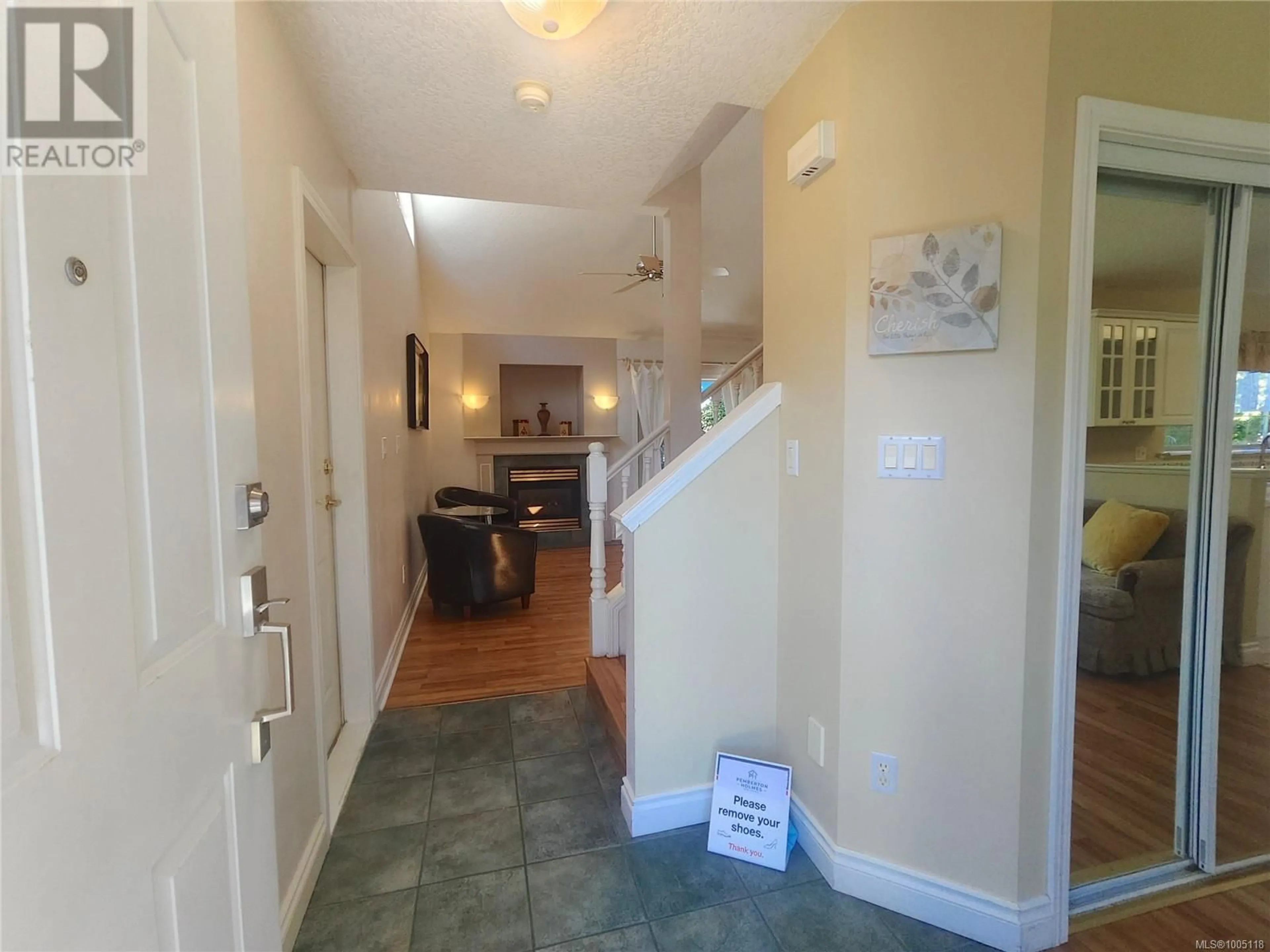 Unknown for 2 - 1809 MCKENZIE AVENUE, Saanich British Columbia V8N1A6