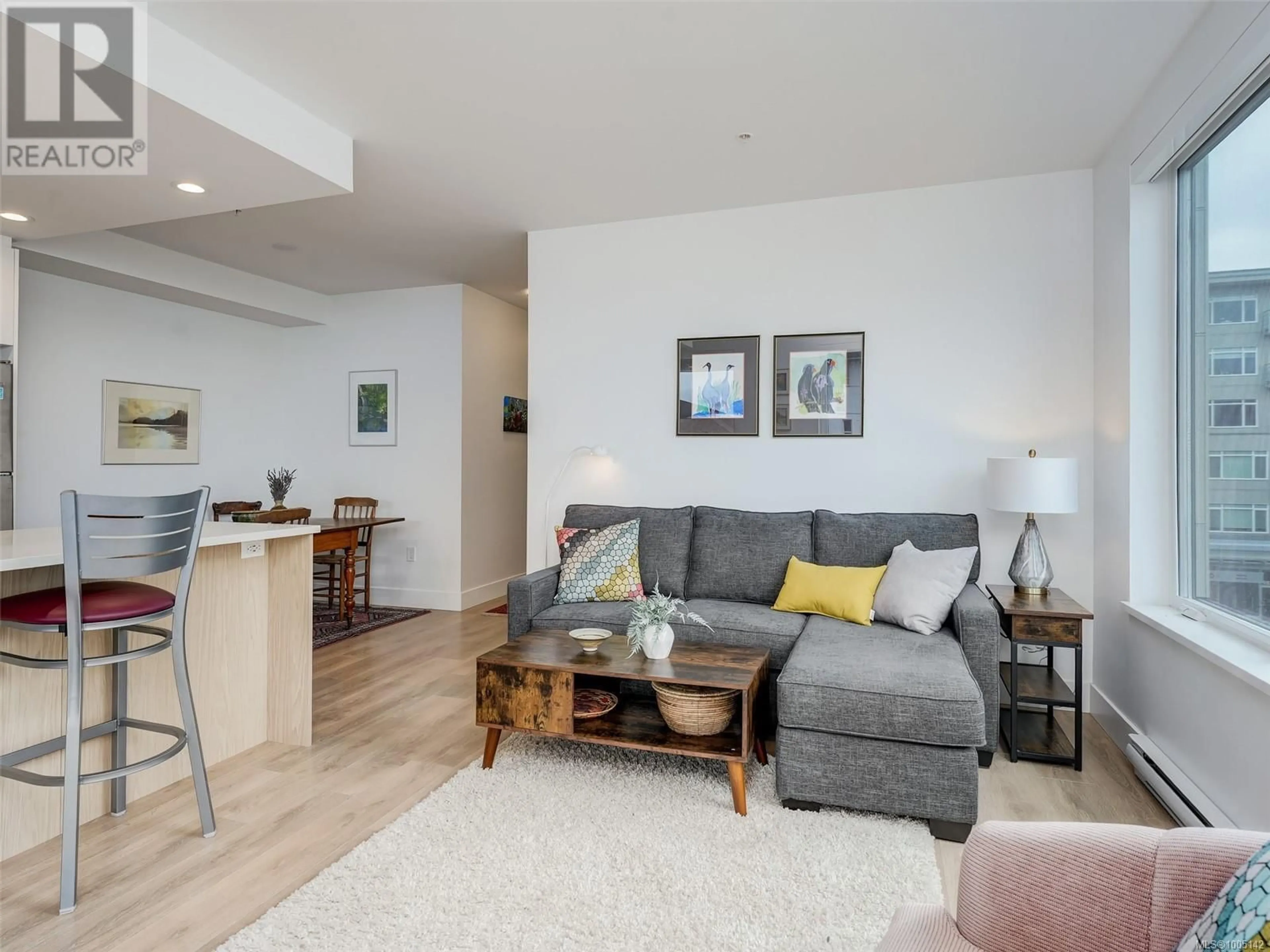 Living room with furniture, unknown for 310 - 2461 SIDNEY AVENUE, Sidney British Columbia V8L1Y8
