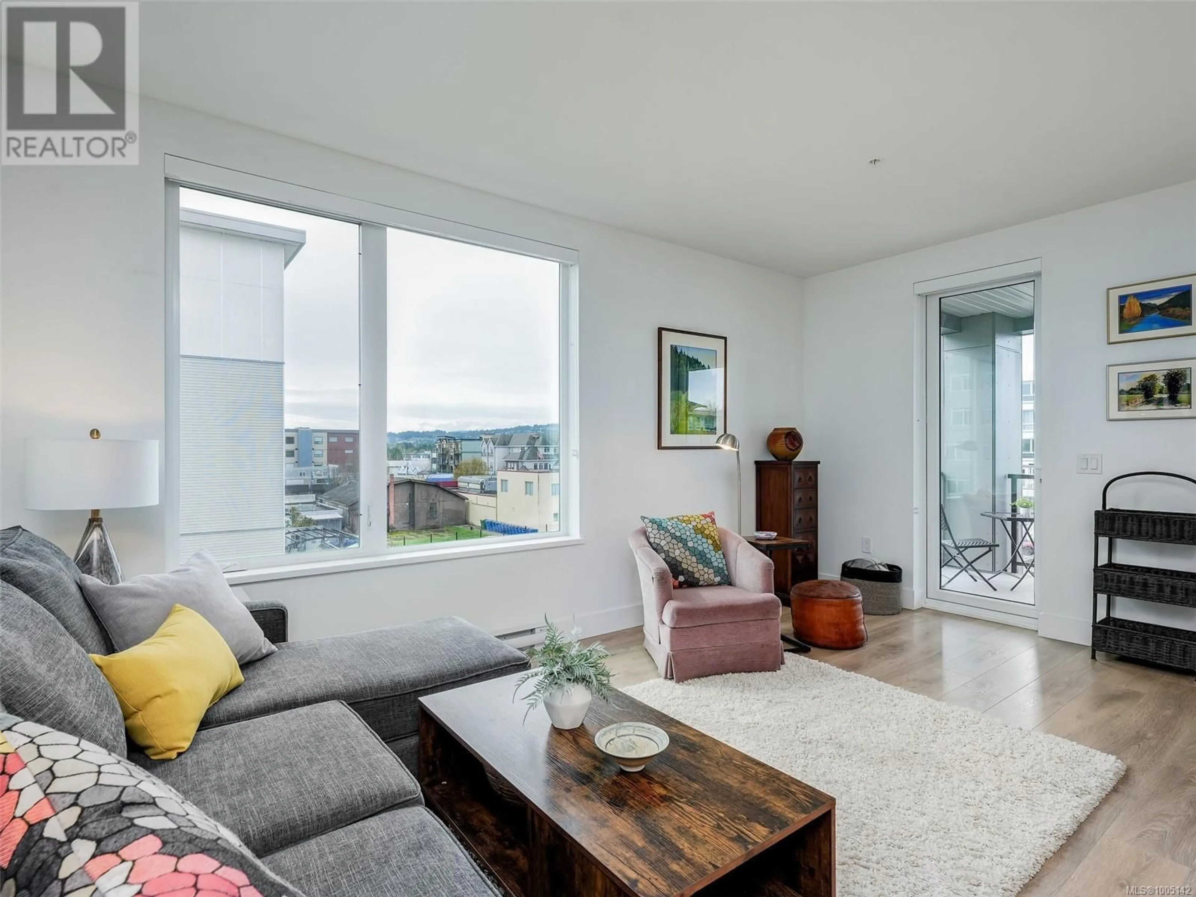 Living room with furniture, unknown for 310 - 2461 SIDNEY AVENUE, Sidney British Columbia V8L1Y8