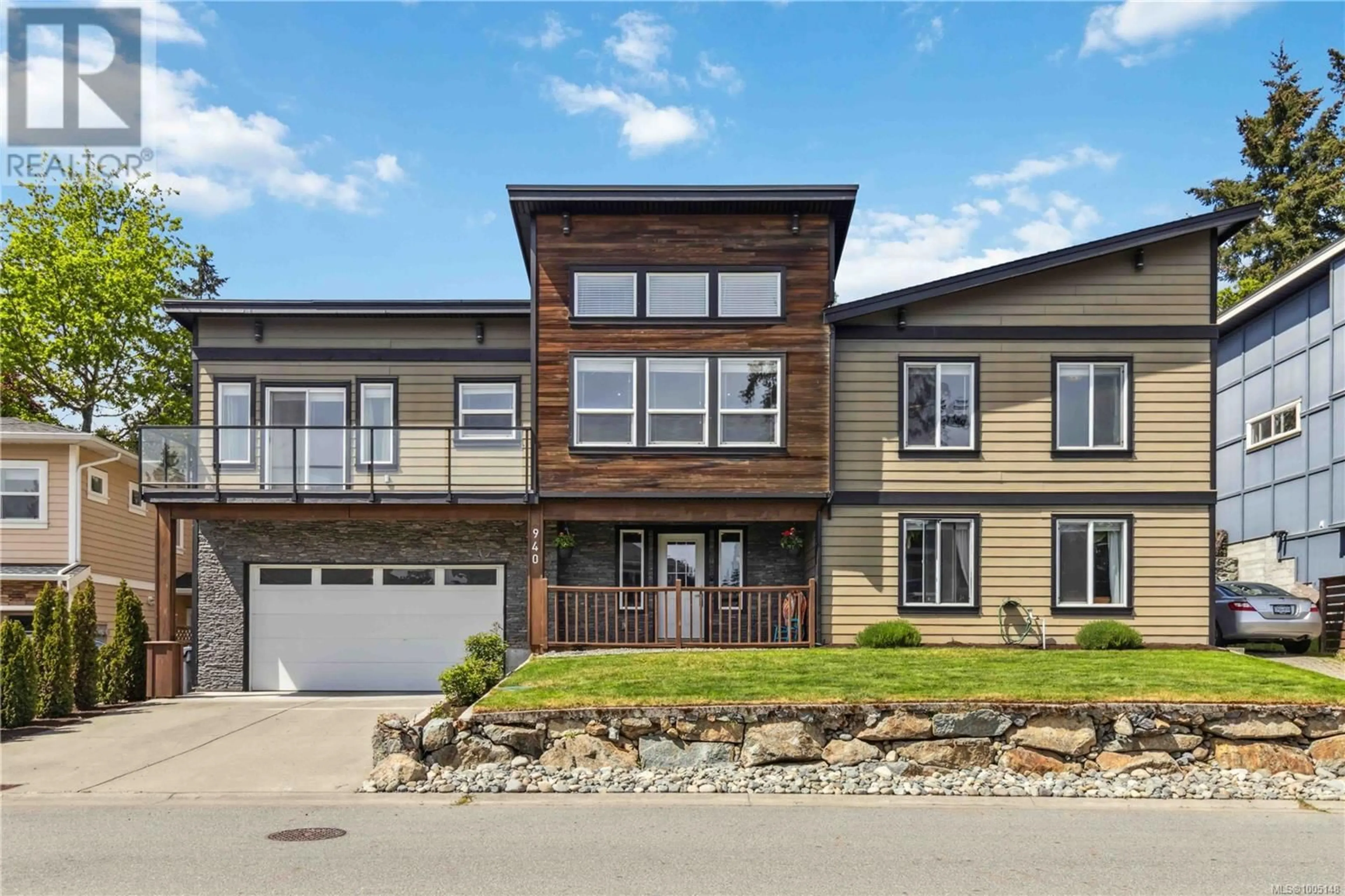 Home with brick exterior material, street for 940 AQUA COURT, Langford British Columbia V9B0N3