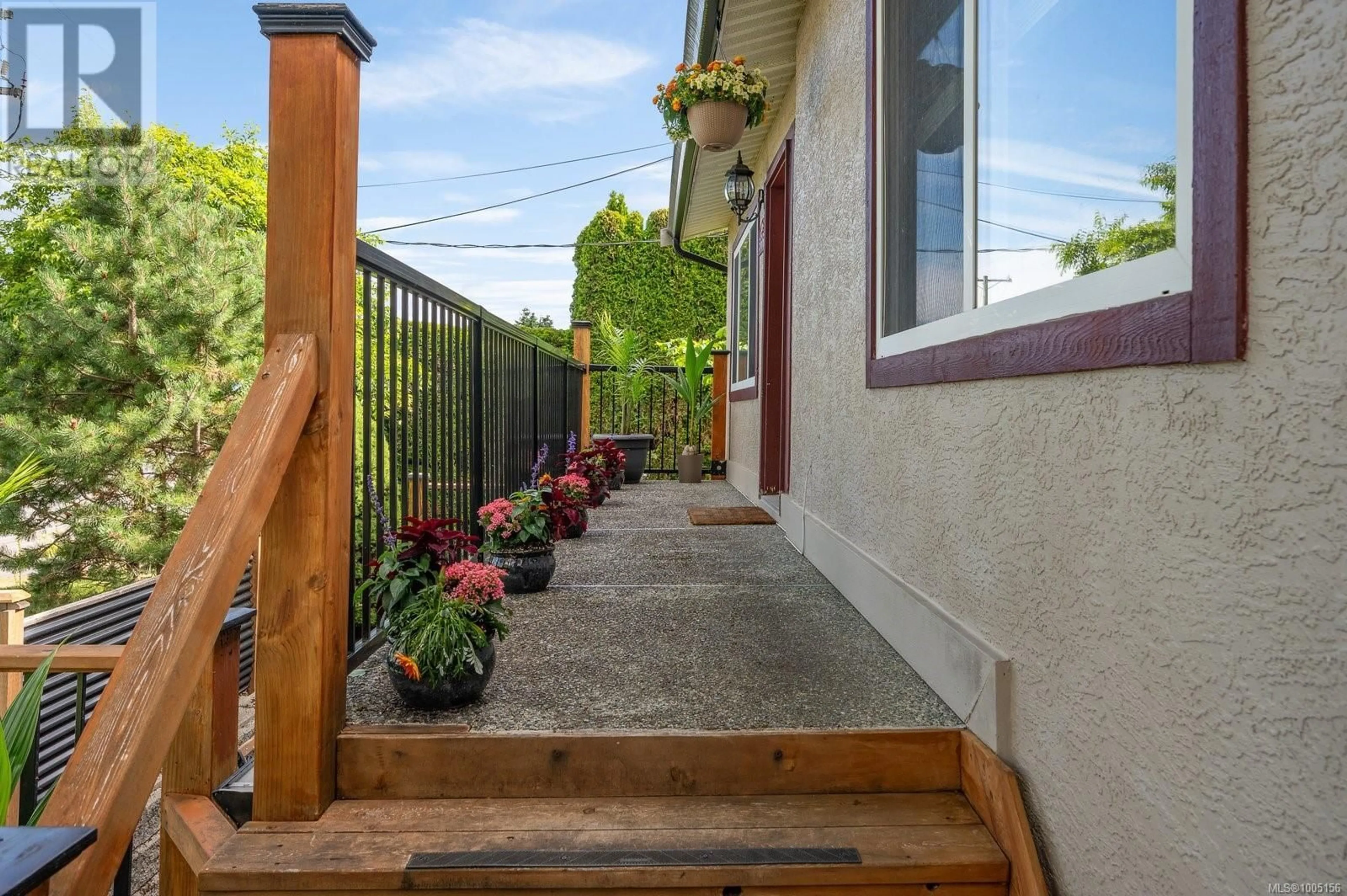 Patio, street for 5665 TURNER ROAD, Nanaimo British Columbia V9T5N8