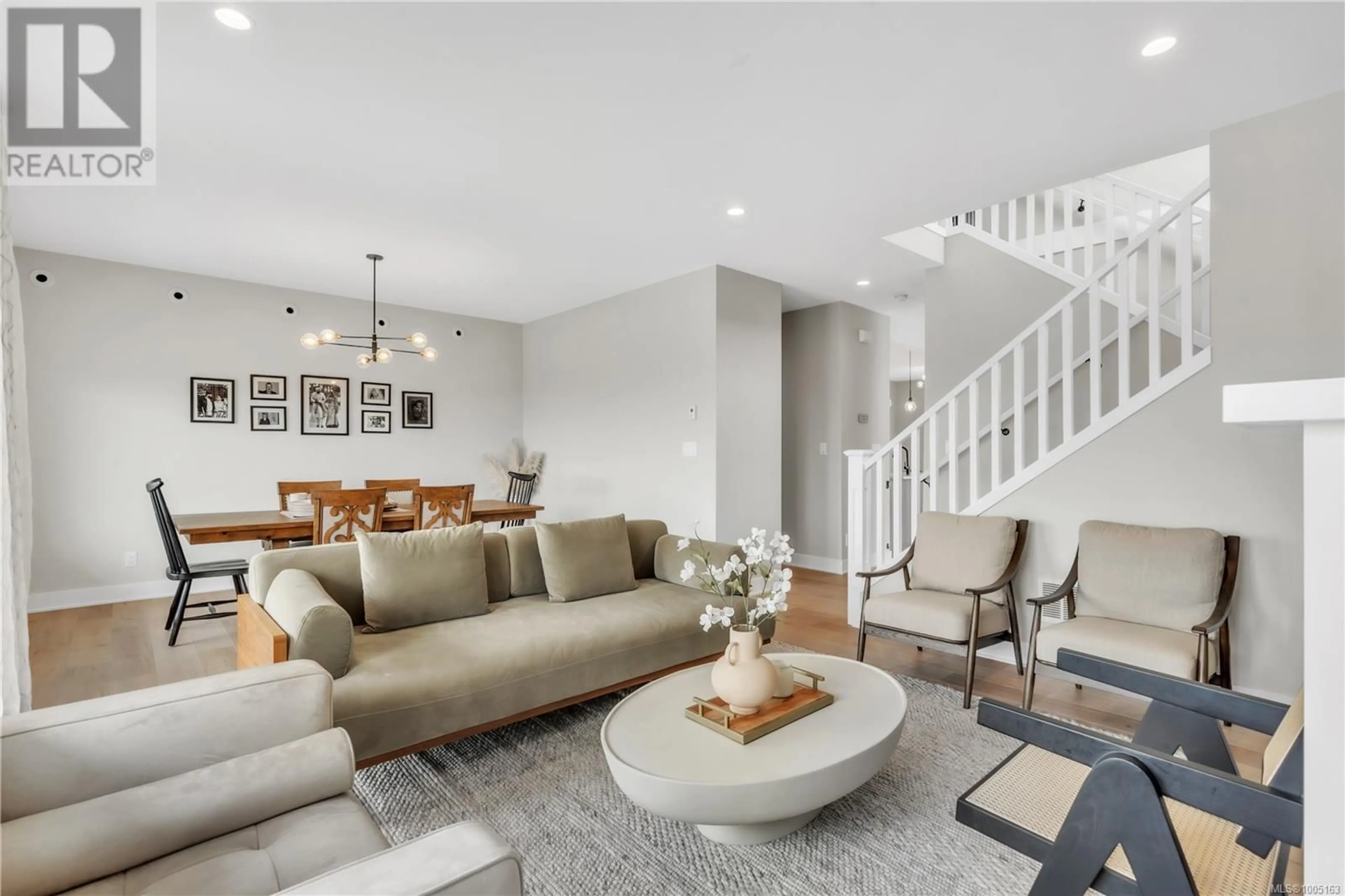 Living room with furniture, unknown for 1332 FLINT AVENUE, Langford British Columbia V9B0Z8