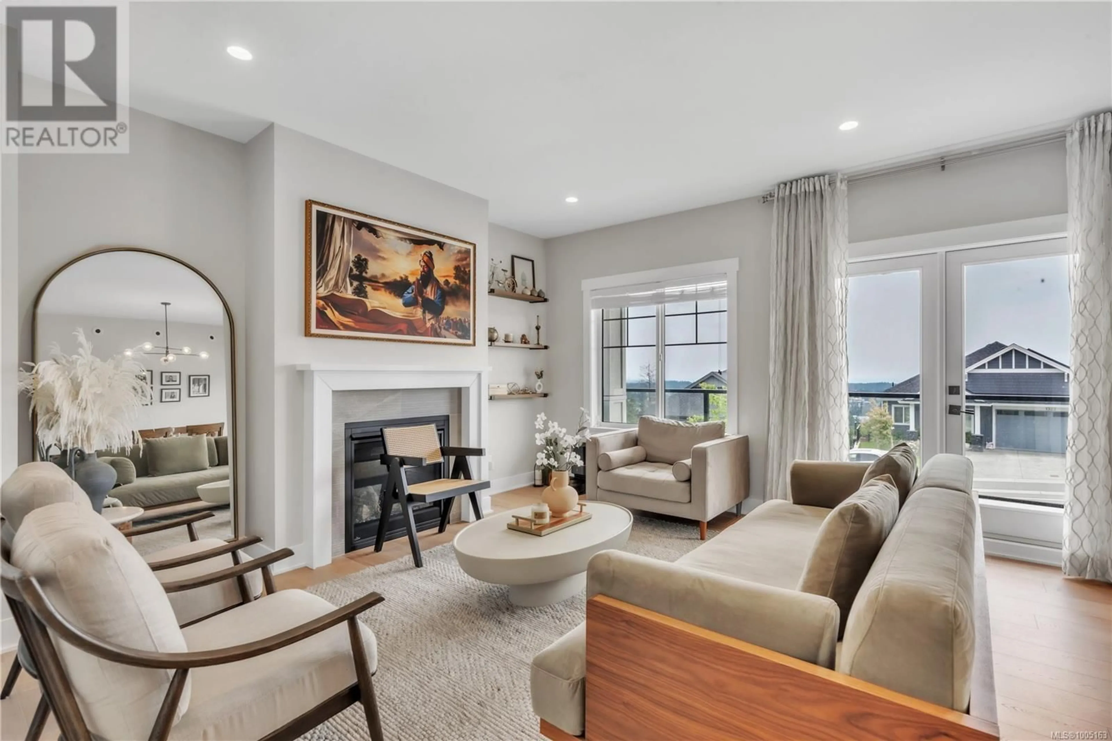 Living room with furniture, unknown for 1332 FLINT AVENUE, Langford British Columbia V9B0Z8