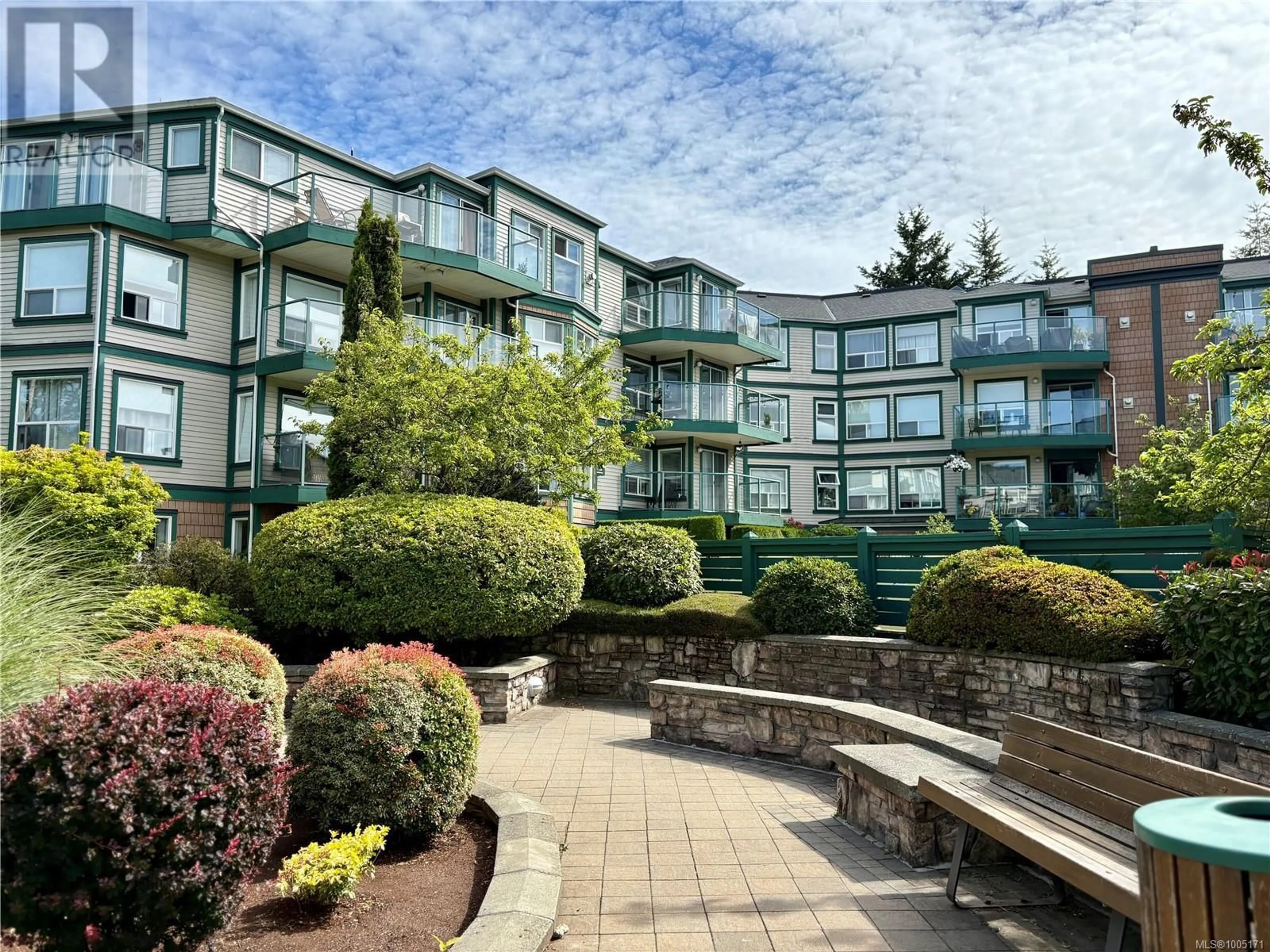 Patio, unknown for 102 - 898 VERNON AVENUE, Saanich British Columbia V8X2W6