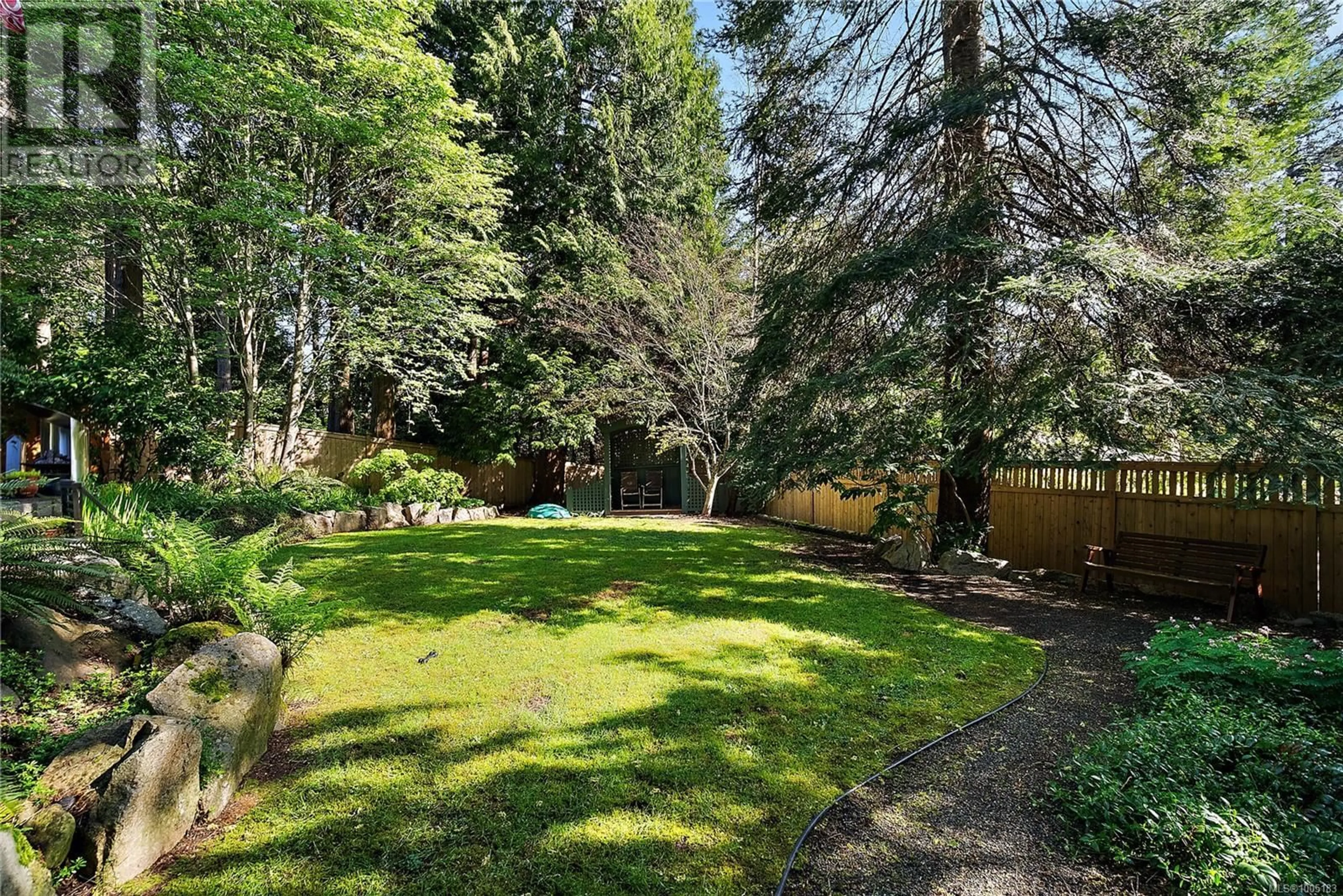 A pic from outside/outdoor area/front of a property/back of a property/a pic from drone, forest/trees view for 4813 SEA RIDGE DRIVE, Saanich British Columbia V8Y3B6
