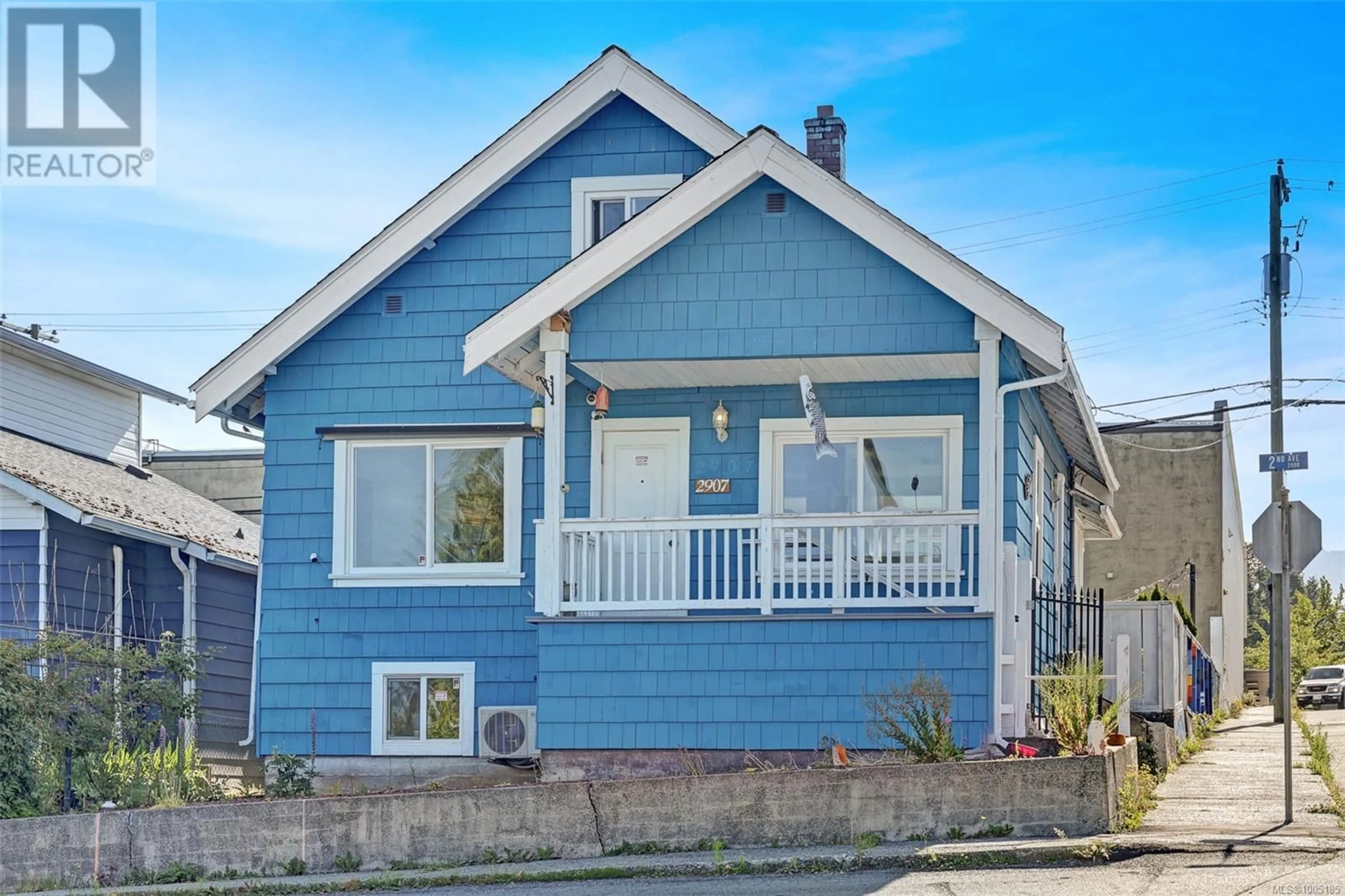 Home with vinyl exterior material, street for 2907 2ND AVENUE, Port Alberni British Columbia V9Y1Z3