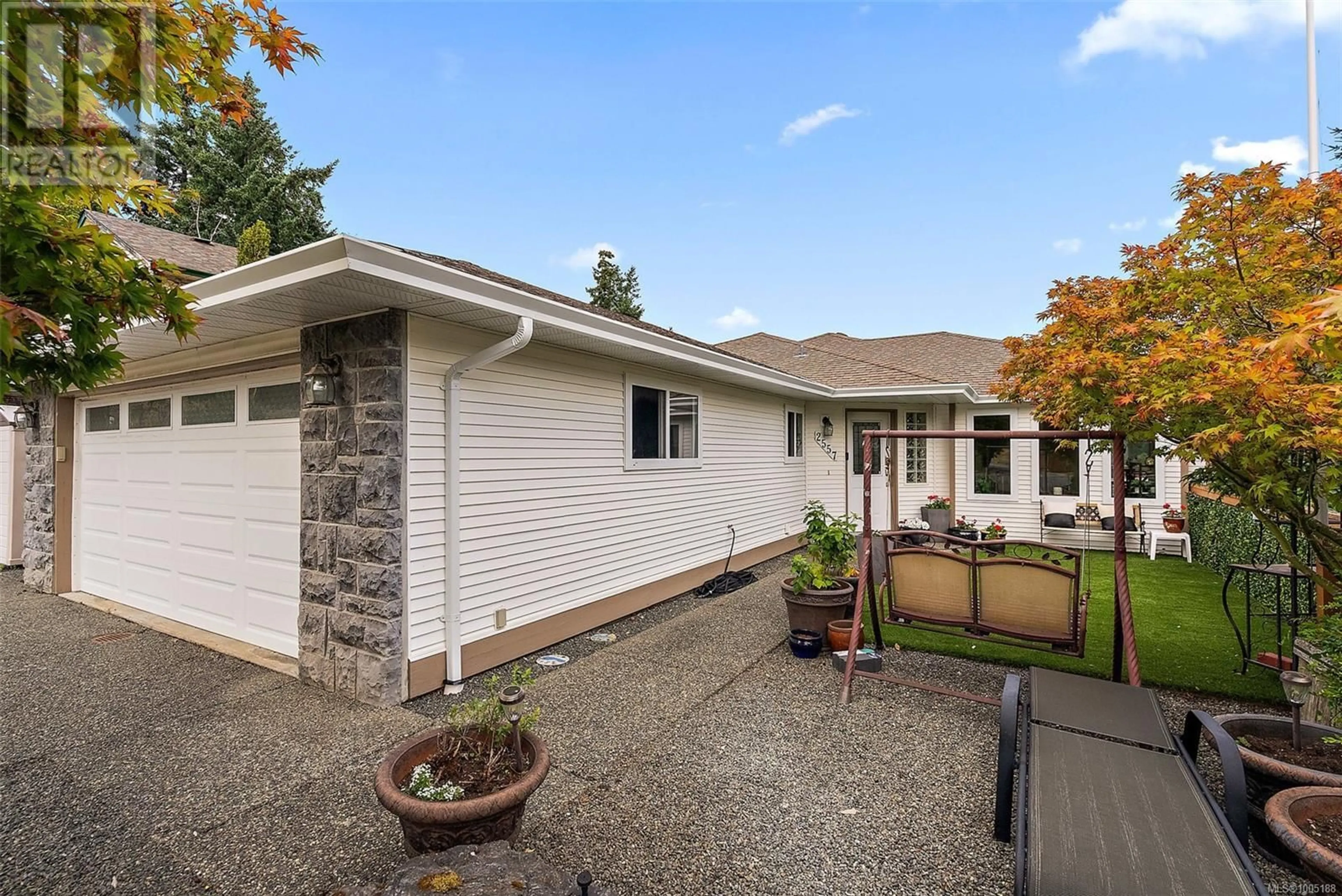 Home with vinyl exterior material, street for 2557 BUCKLER AVENUE, Langford British Columbia V9B5V3