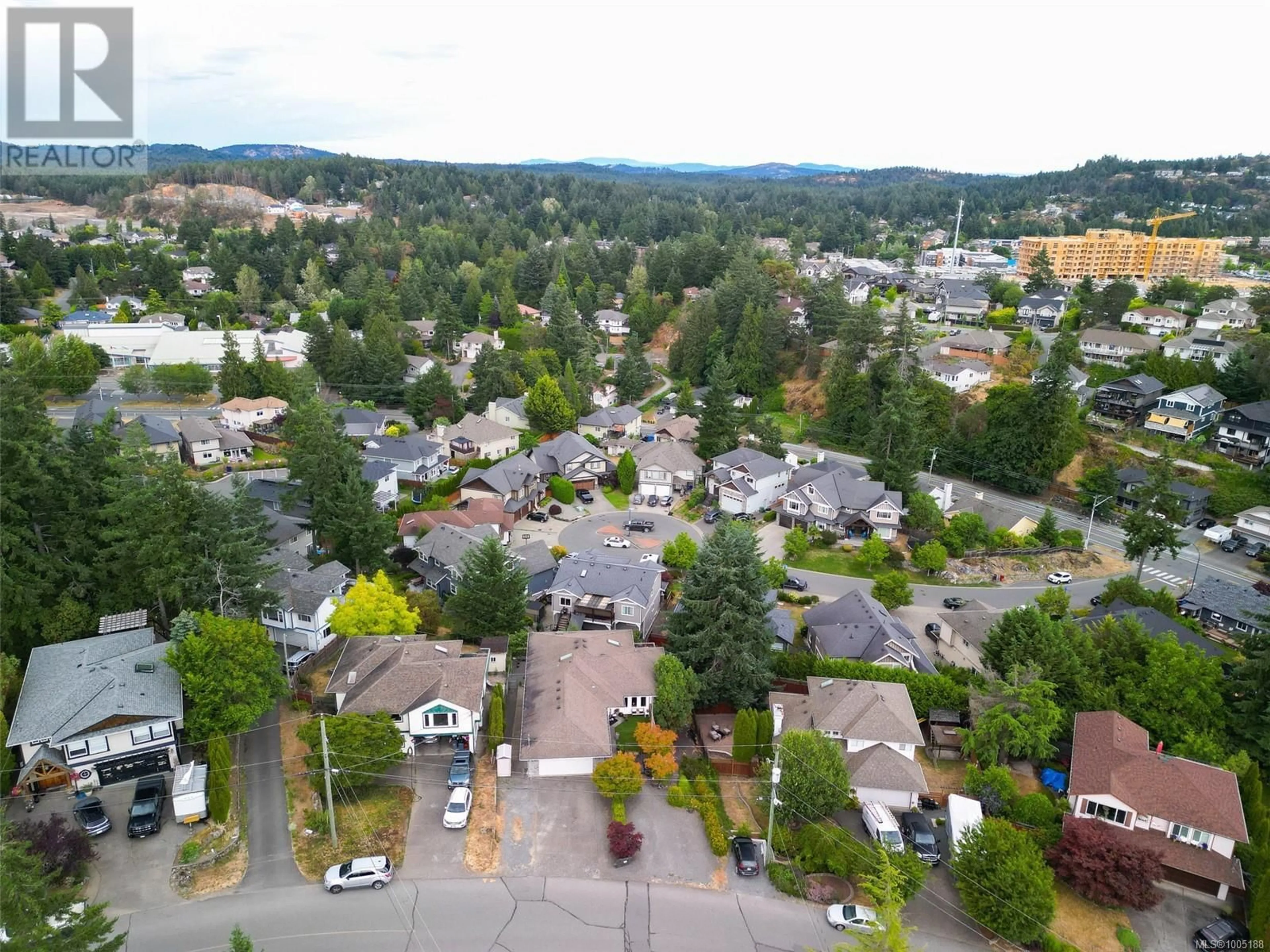 A pic from outside/outdoor area/front of a property/back of a property/a pic from drone, mountain view for 2557 BUCKLER AVENUE, Langford British Columbia V9B5V3
