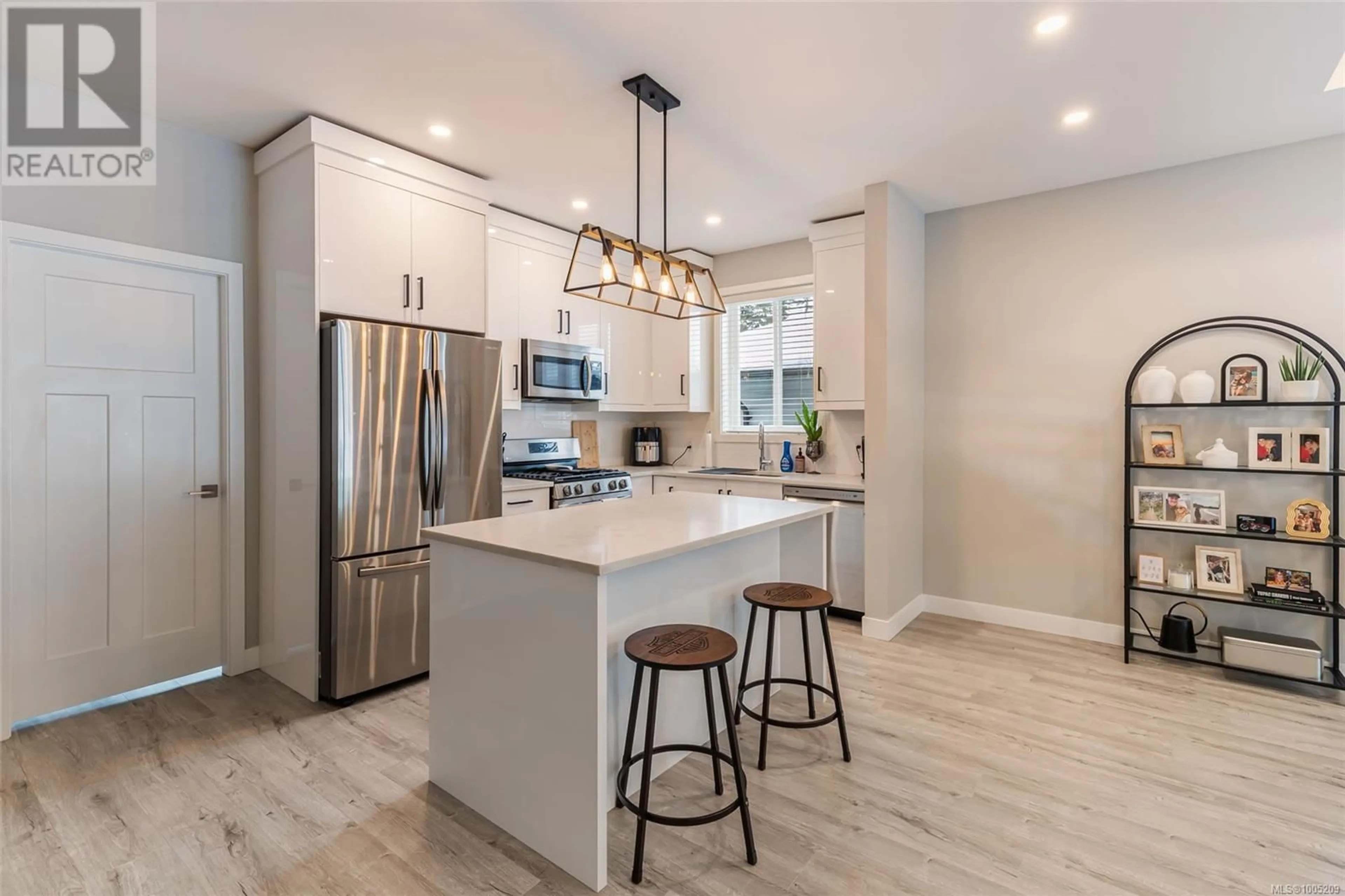 Open concept kitchen, unknown for 2159 SALMON ROAD, Nanaimo British Columbia V9R6J2