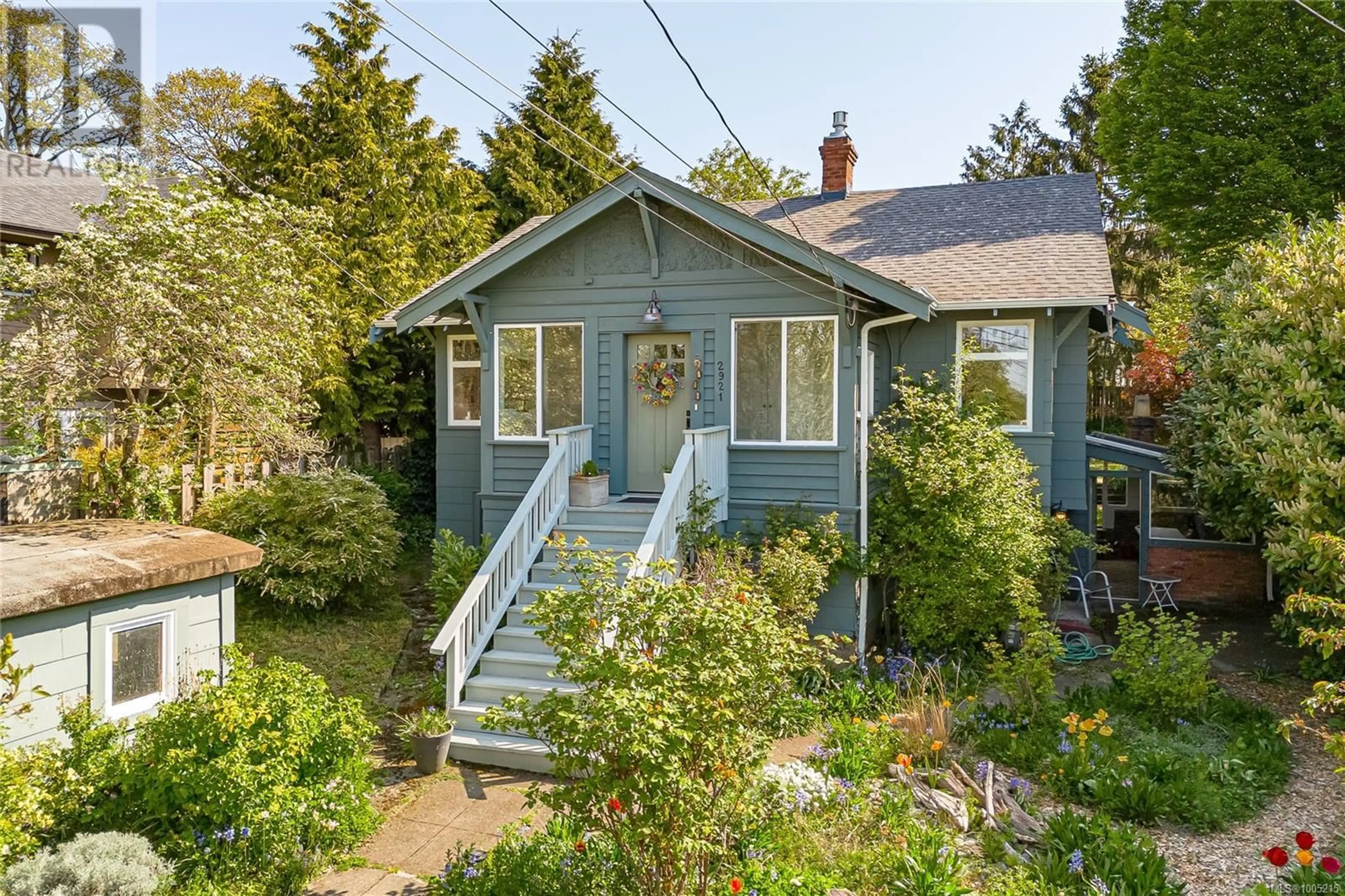 Unknown for 2921 PRIOR STREET, Victoria British Columbia V8T3Y4