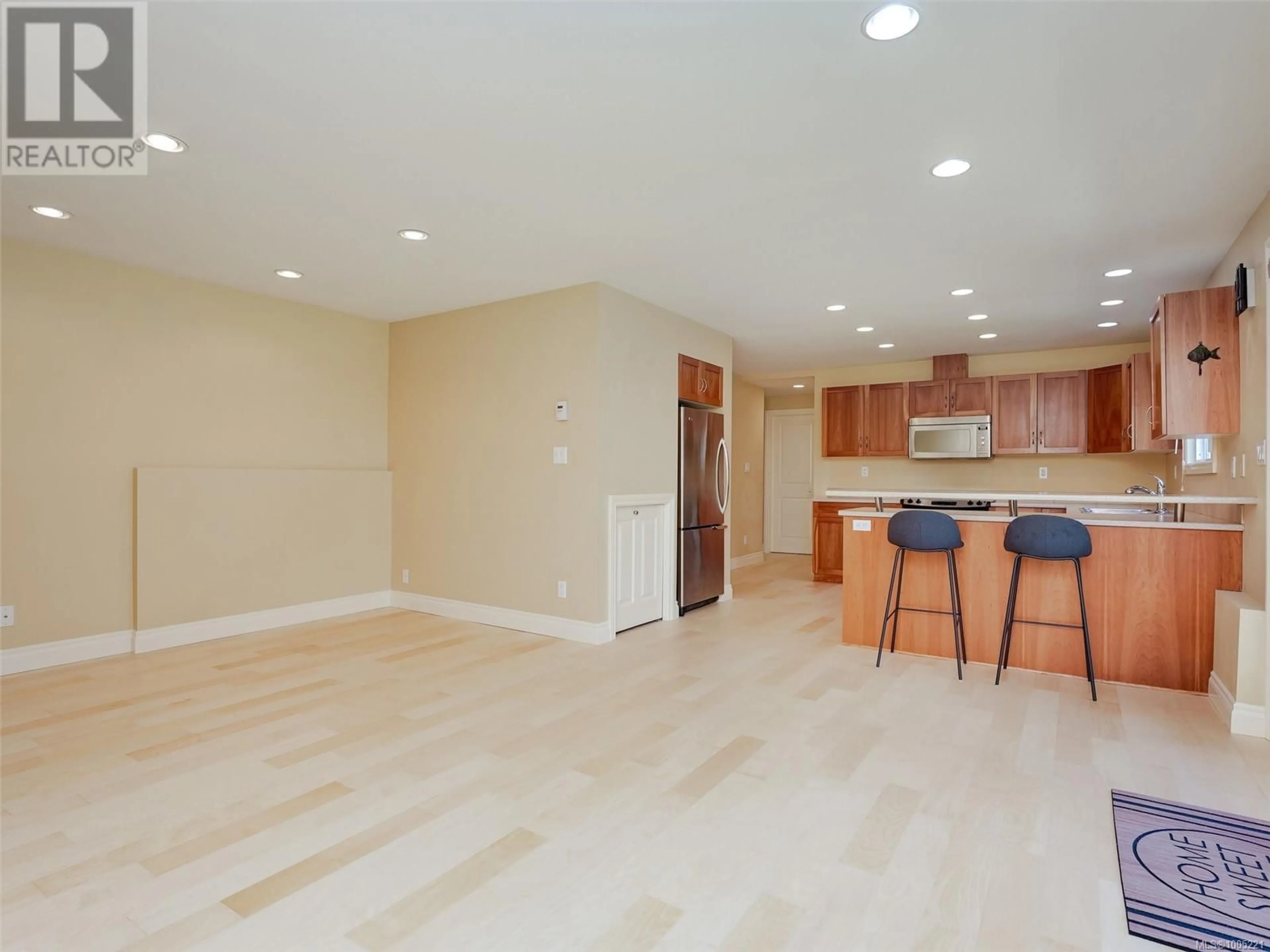 Open concept kitchen, unknown for 1 - 329 MASTERS ROAD, Victoria British Columbia V8S1C9