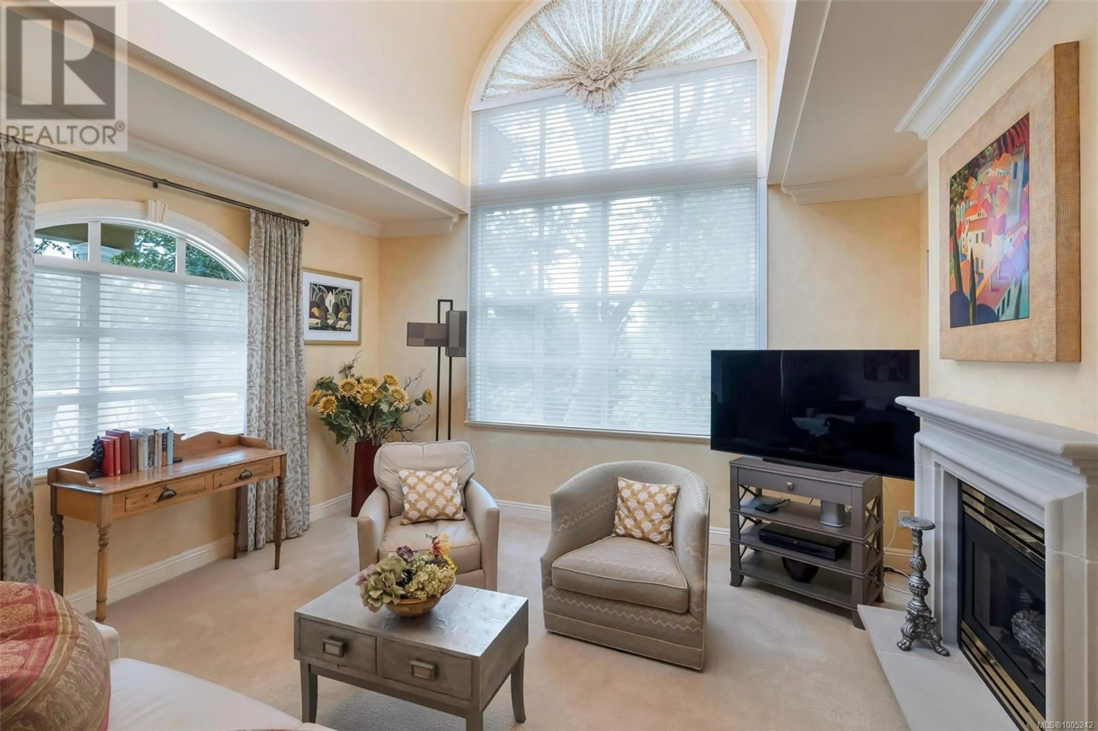 Living room with furniture, unknown for PH5 - 2277 OAK BAY AVENUE, Oak Bay British Columbia V8R1G6