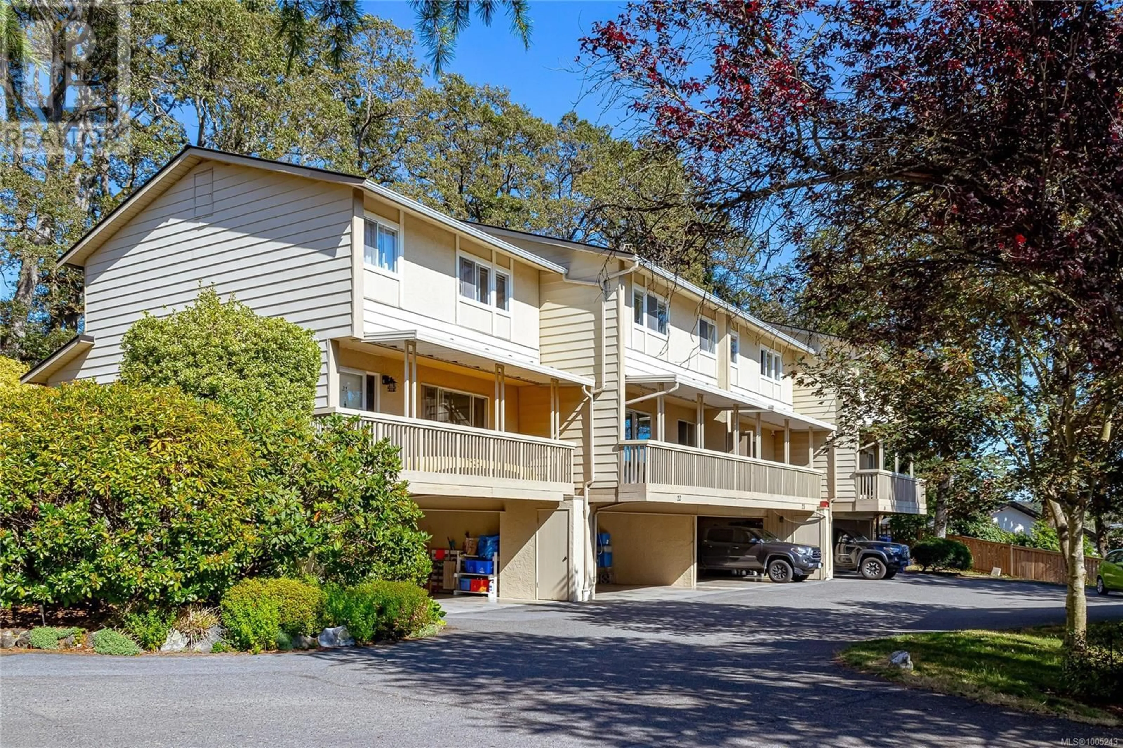 A pic from outside/outdoor area/front of a property/back of a property/a pic from drone, street for 22 - 3981 NELTHORPE STREET, Saanich British Columbia V8X0Z2