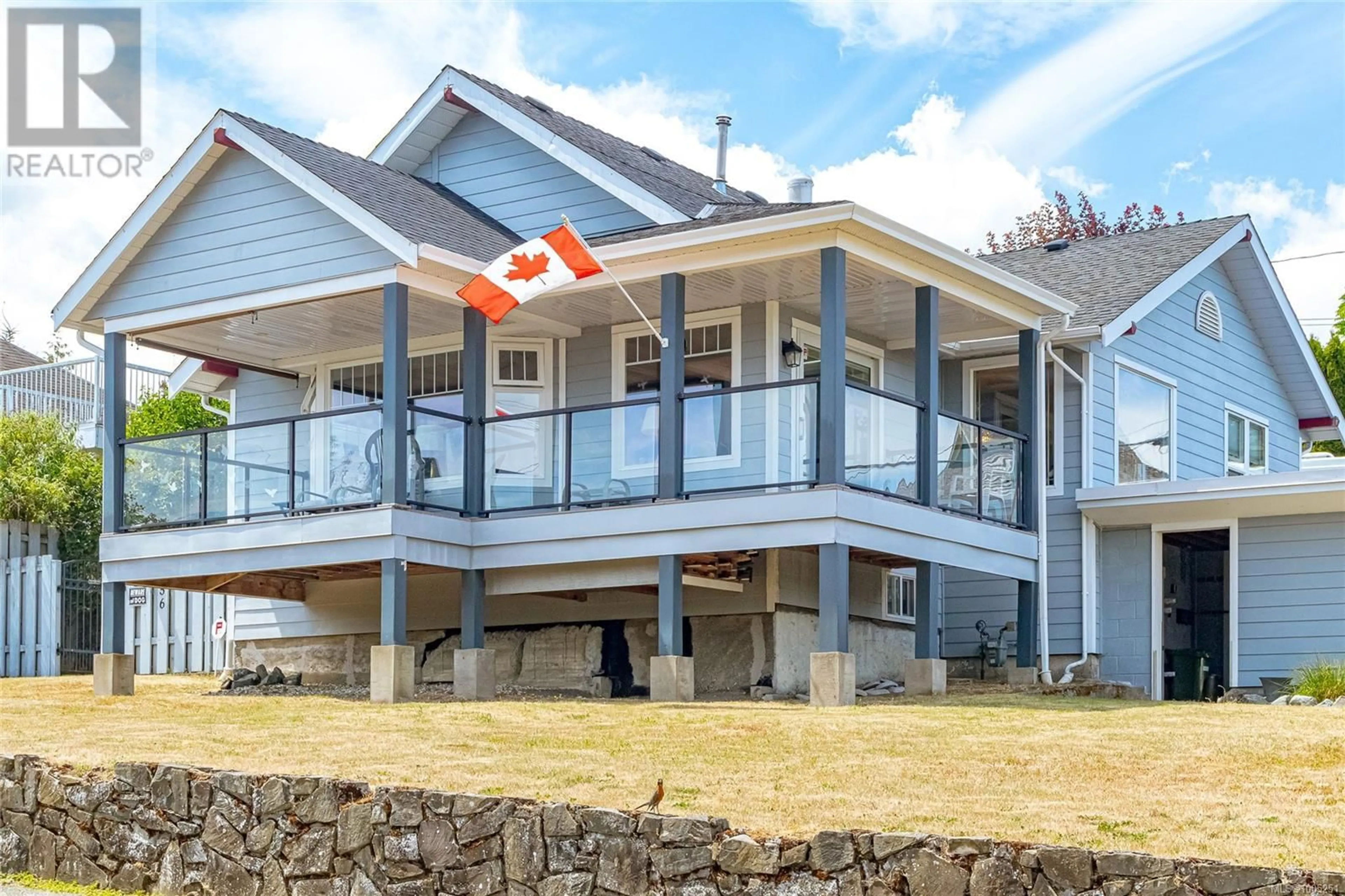 Home with vinyl exterior material, unknown for 9856 CEDAR STREET, Chemainus British Columbia V0R1K0