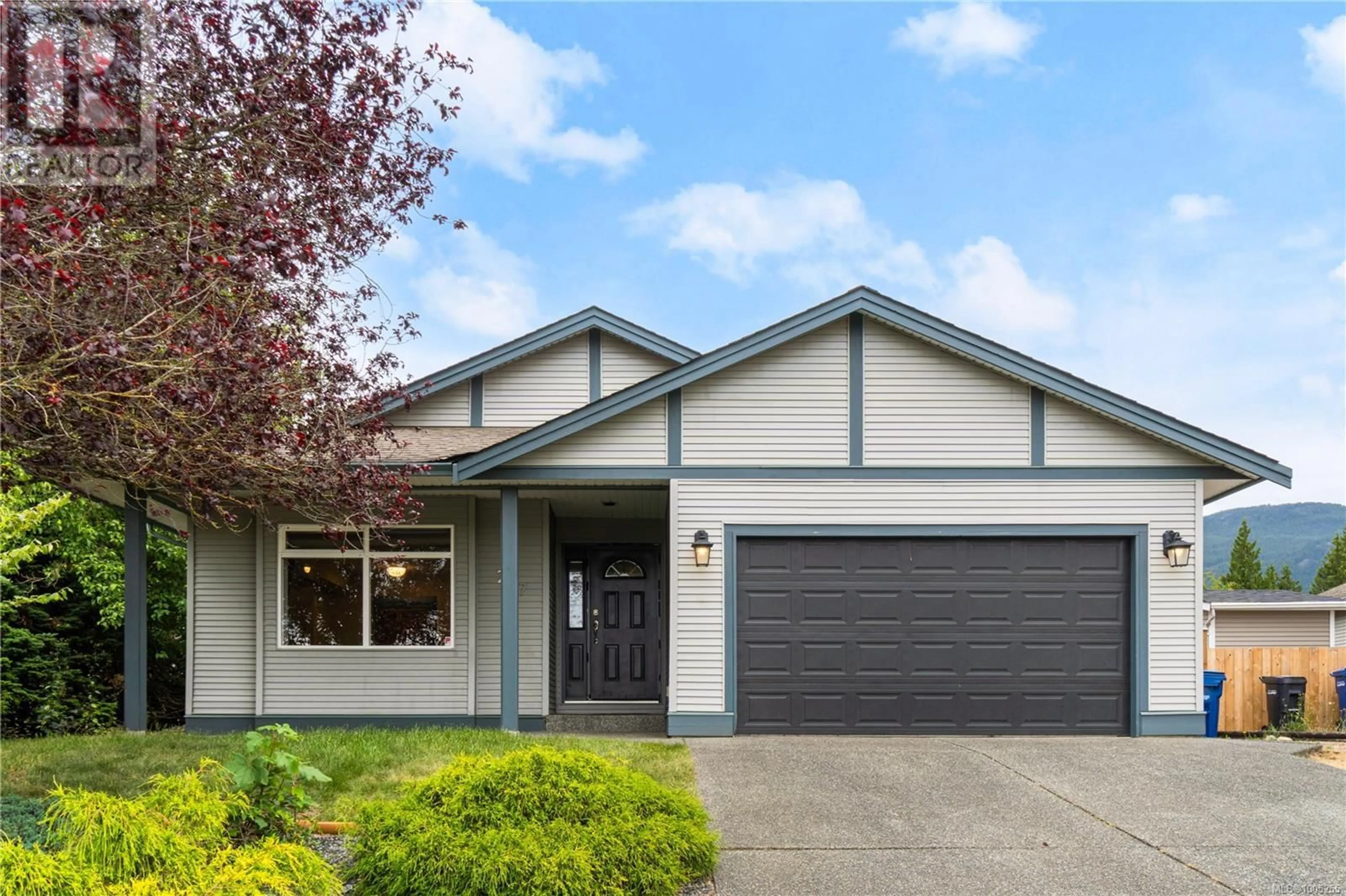 Home with vinyl exterior material, street for 257 TAHOE AVENUE, Nanaimo British Columbia V9R7B3