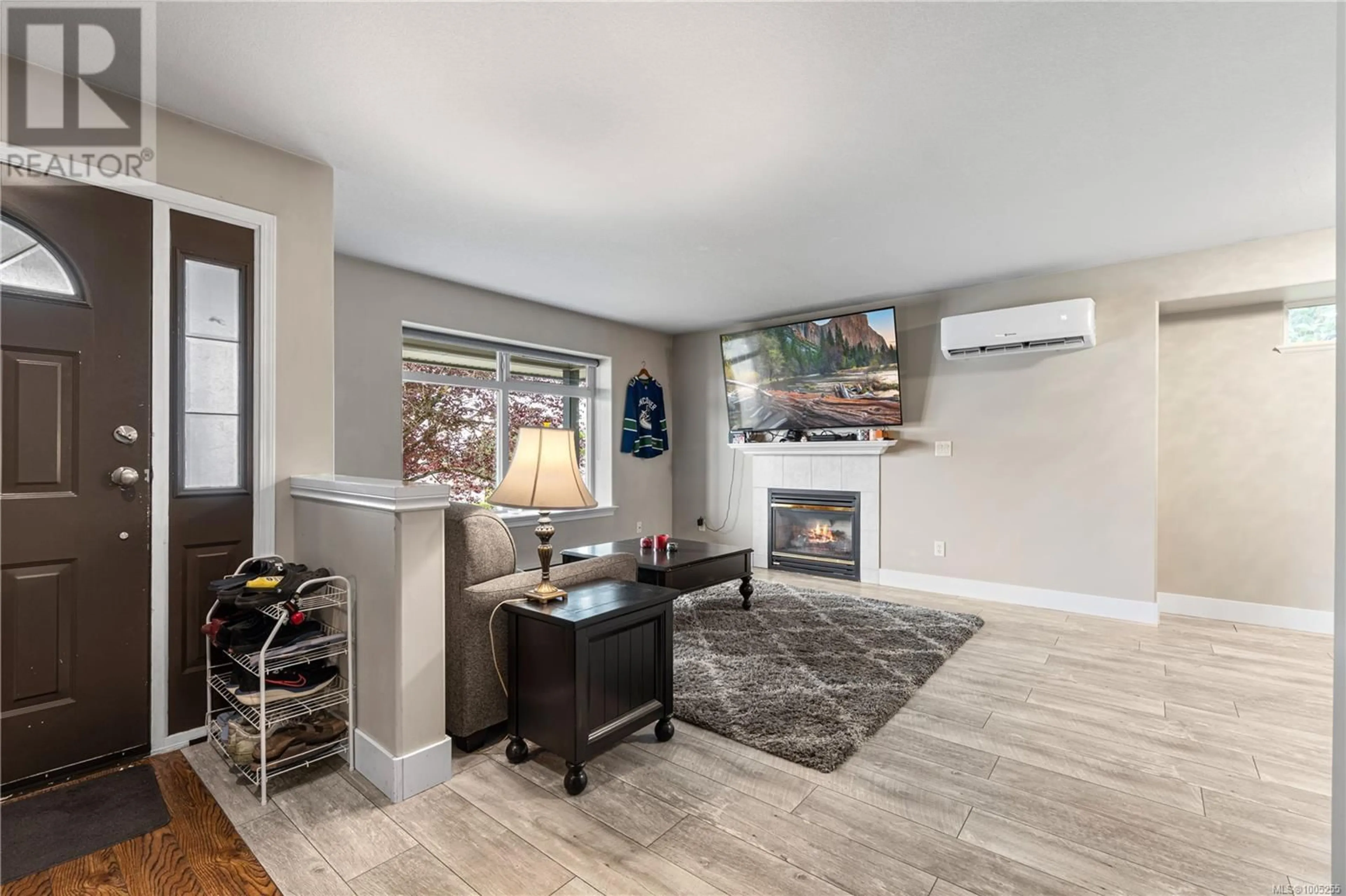 Living room with furniture, unknown for 257 TAHOE AVENUE, Nanaimo British Columbia V9R7B3
