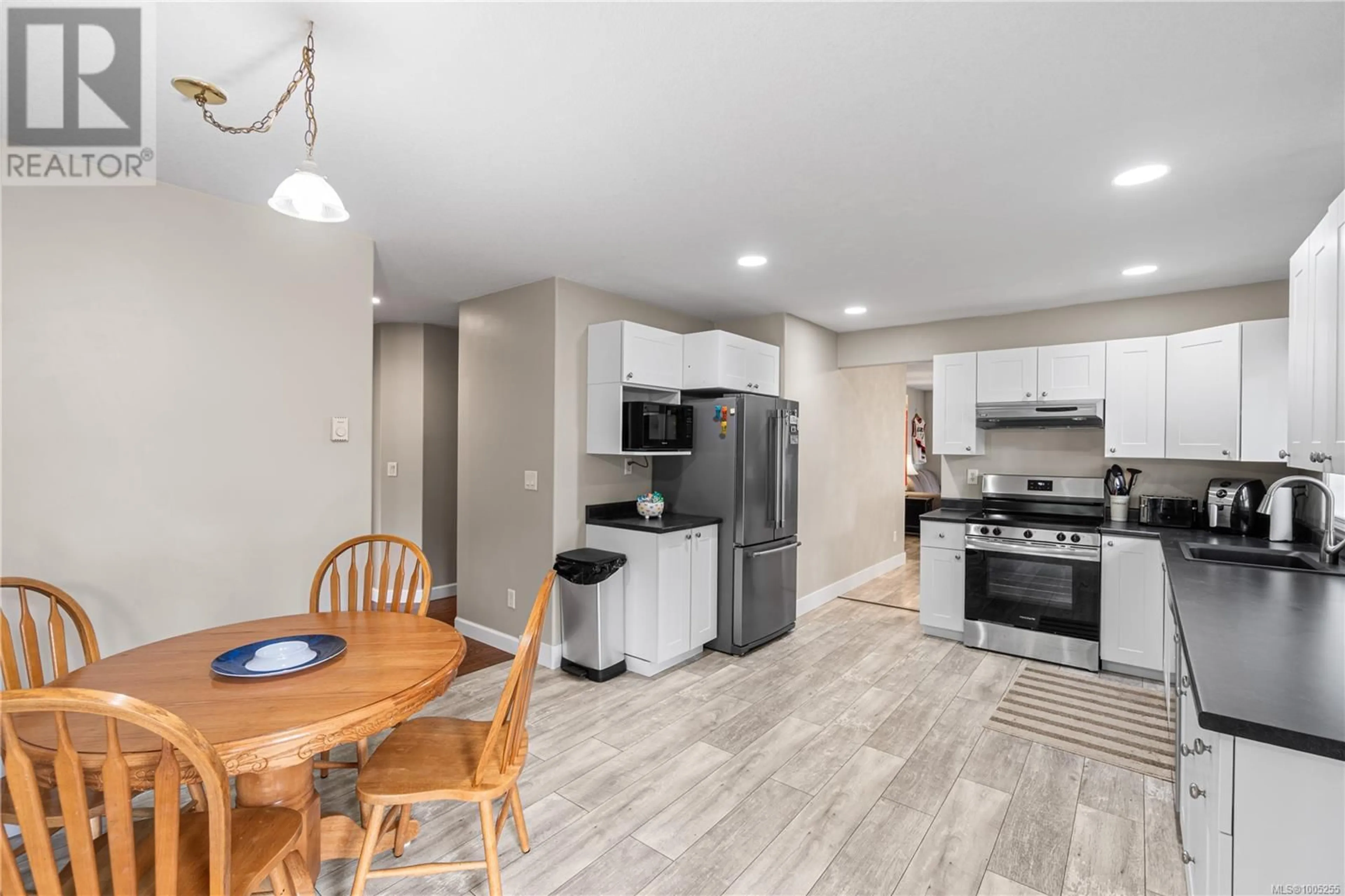 Open concept kitchen, unknown for 257 TAHOE AVENUE, Nanaimo British Columbia V9R7B3