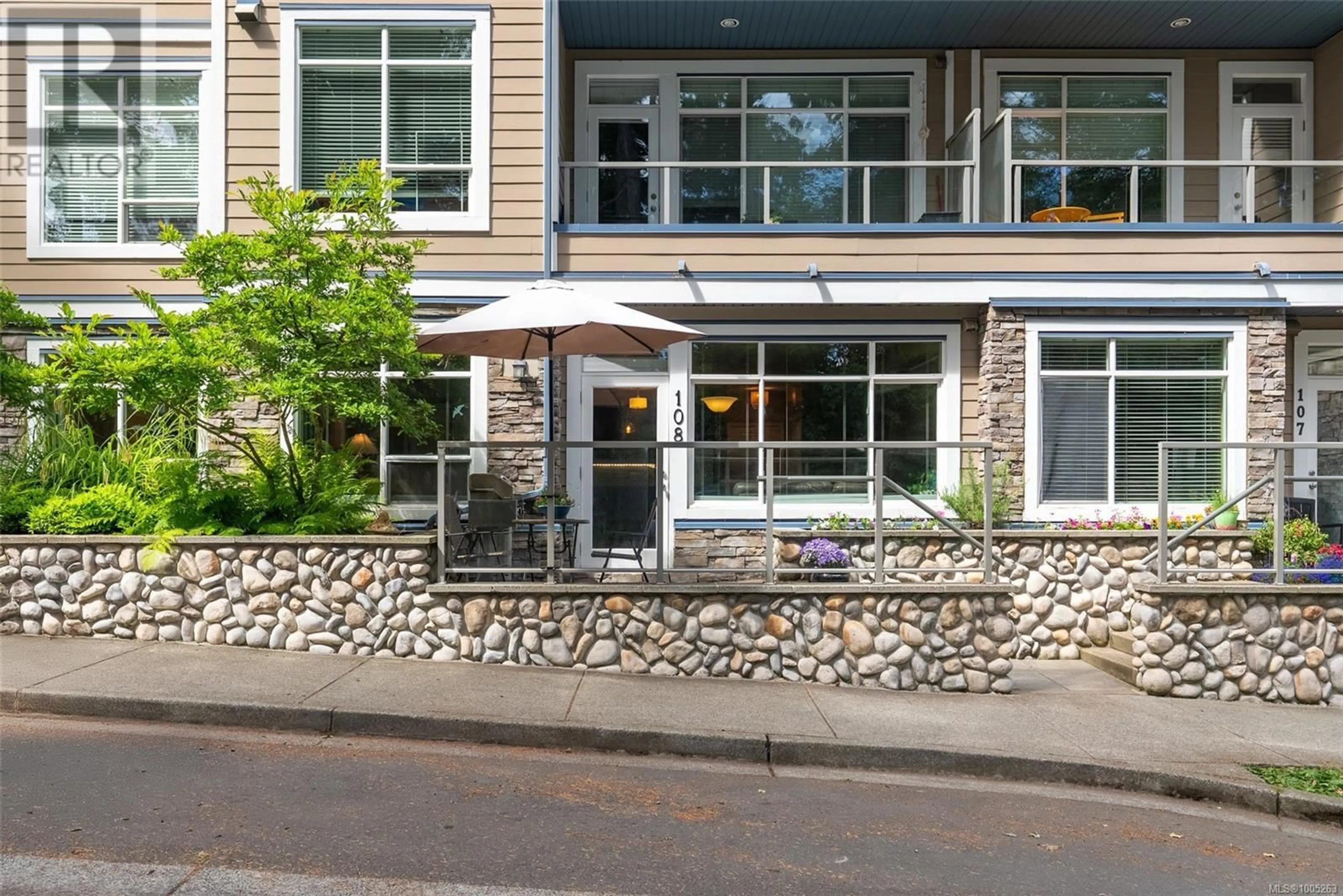 Patio, street for 108 - 608 FAIRWAY AVENUE, Langford British Columbia V9B2R9