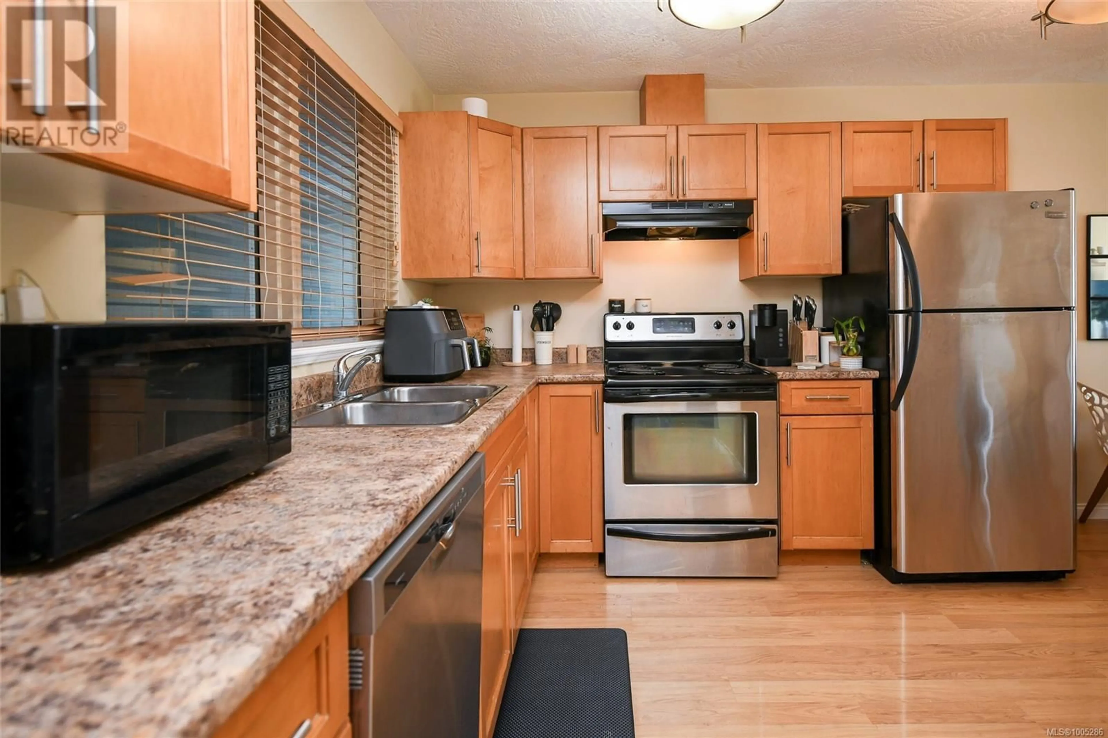 Standard kitchen, unknown for 305 - 840 SHAMROCK PLACE, Comox British Columbia V9M4G4