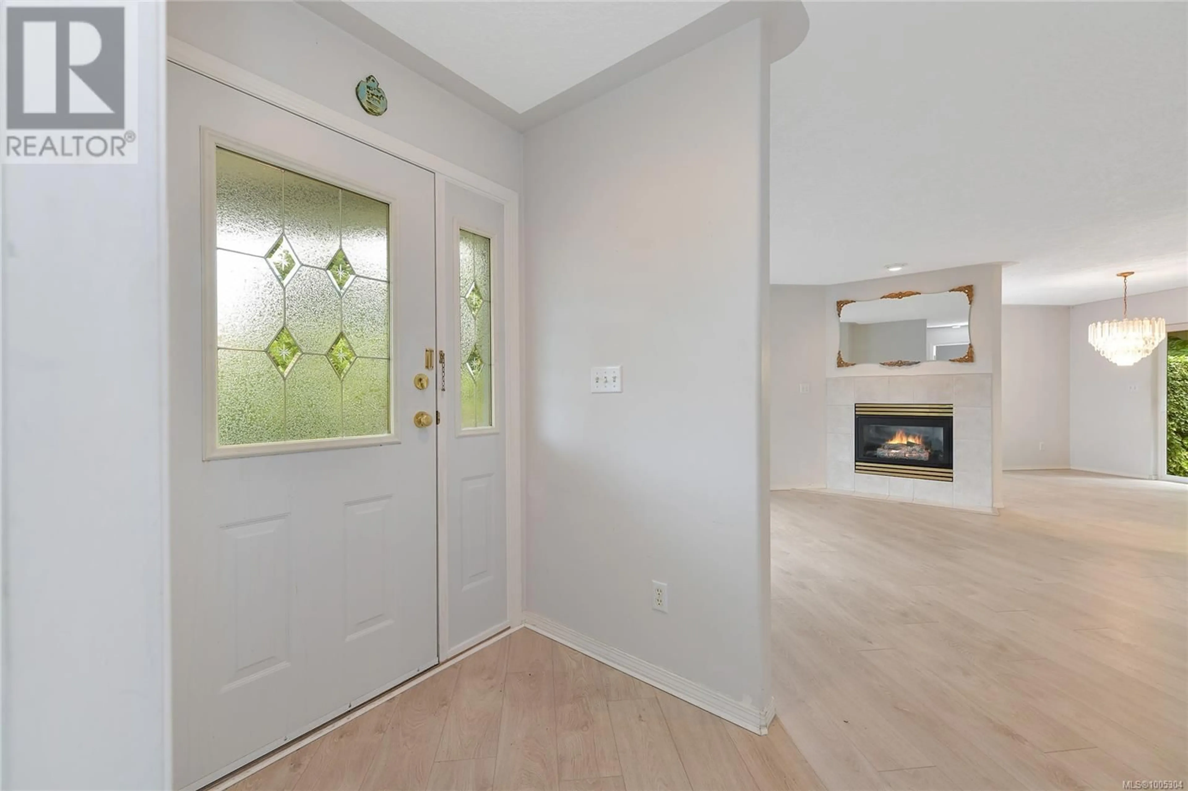 Indoor entryway for 8 - 3048 GEORGE STREET, Duncan British Columbia V9L2B2