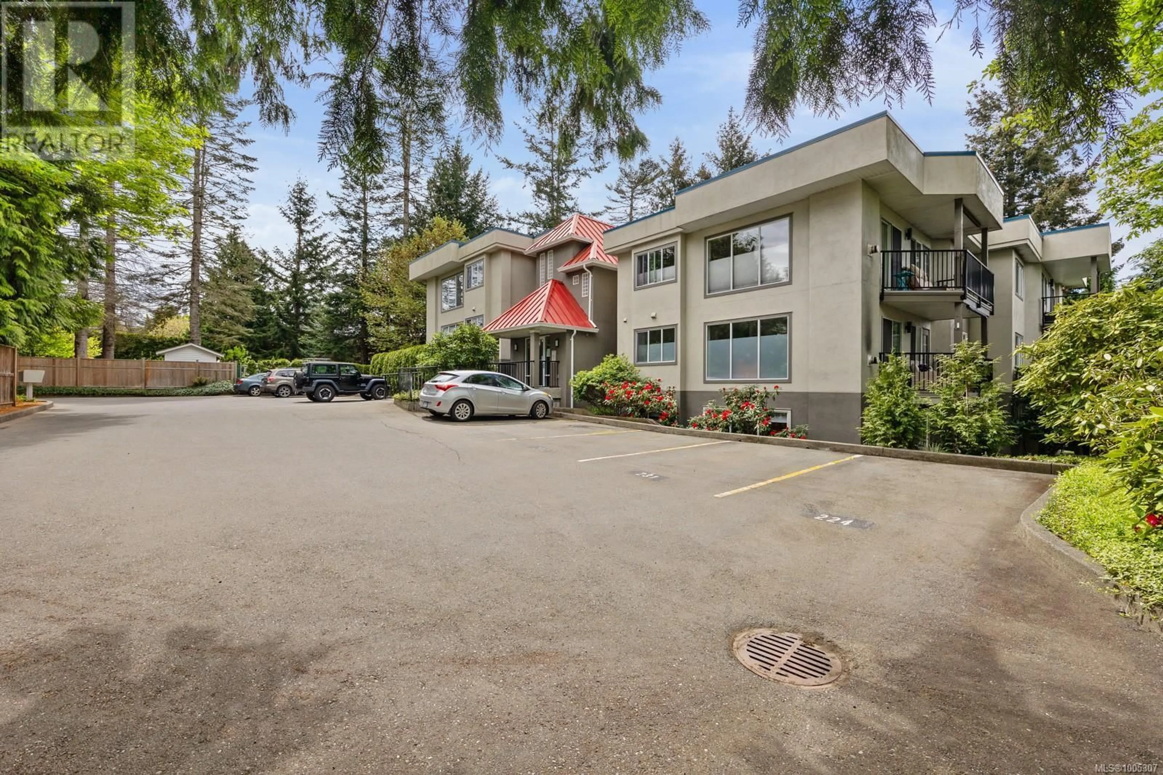 Patio, mountain view for 231 - 4693 MUIR ROAD, Courtenay British Columbia V9N6A4