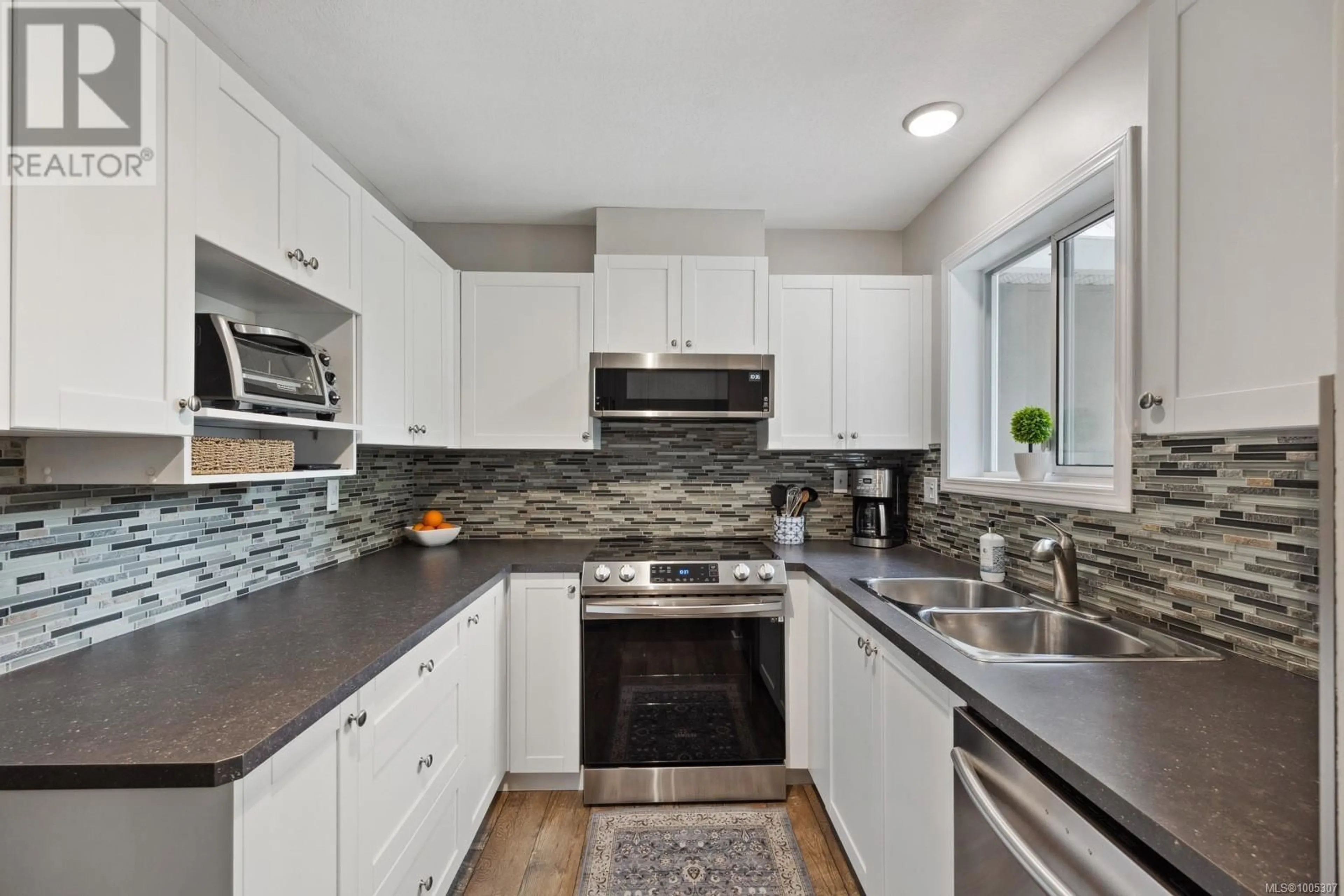 Contemporary kitchen, ceramic/tile floor for 231 - 4693 MUIR ROAD, Courtenay British Columbia V9N6A4