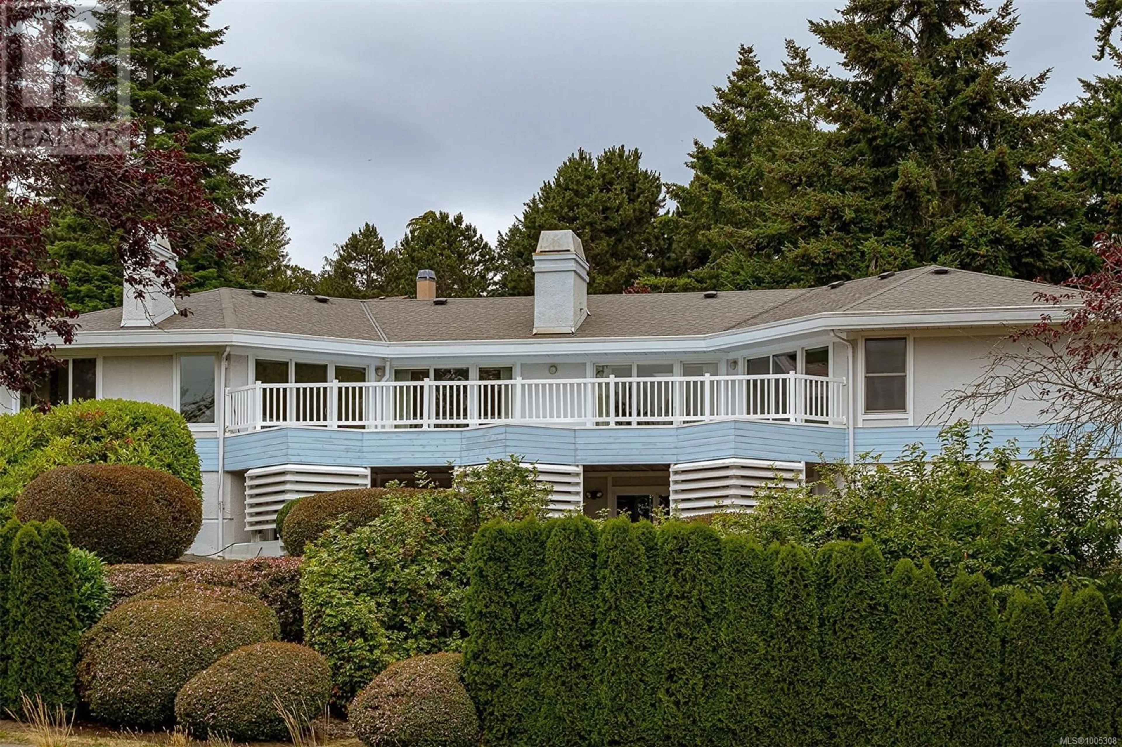 Home with vinyl exterior material, unknown for 4569 BOULDERWOOD DRIVE, Saanich British Columbia V8Y3A5