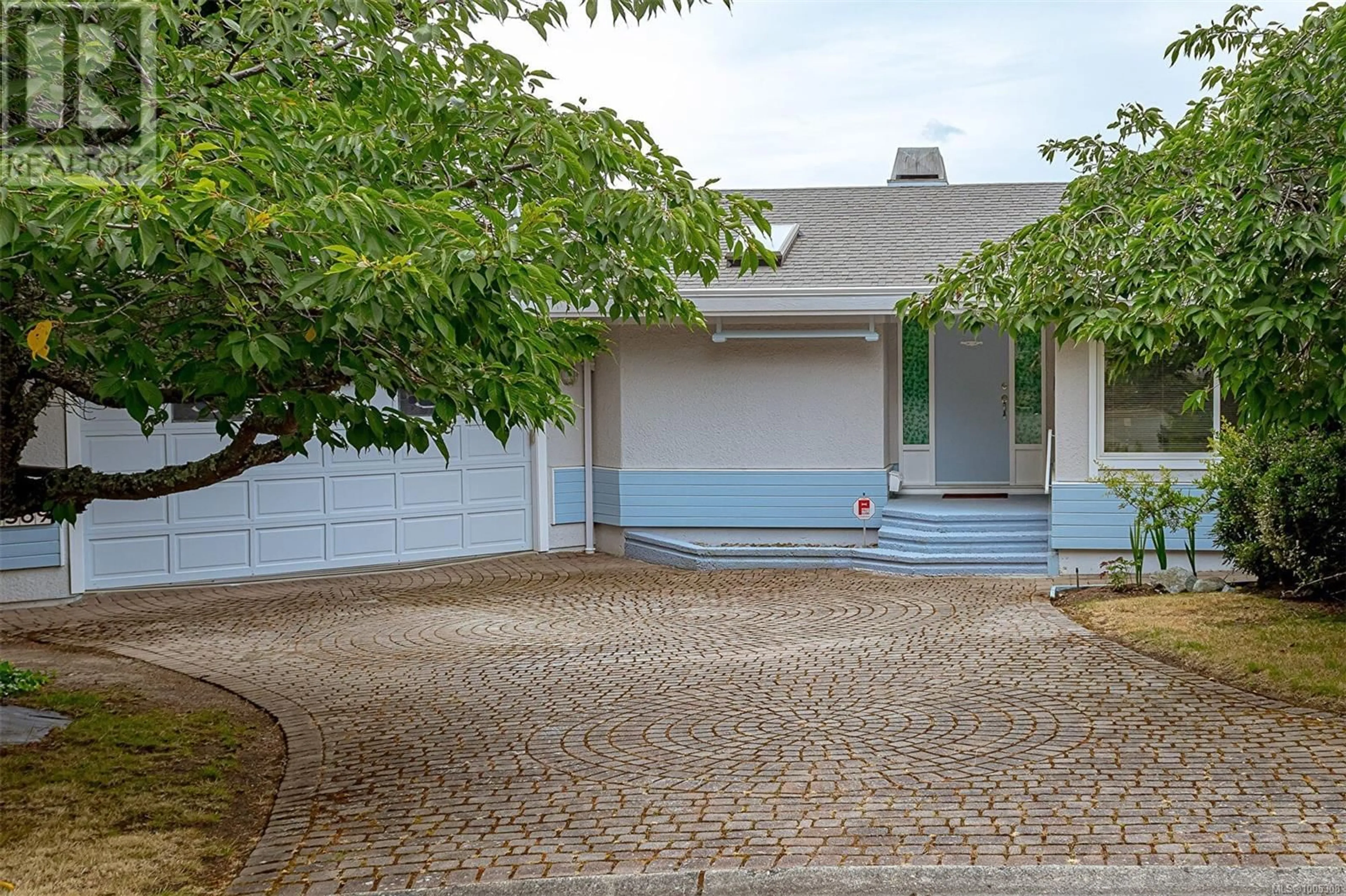 Home with vinyl exterior material, street for 4569 BOULDERWOOD DRIVE, Saanich British Columbia V8Y3A5
