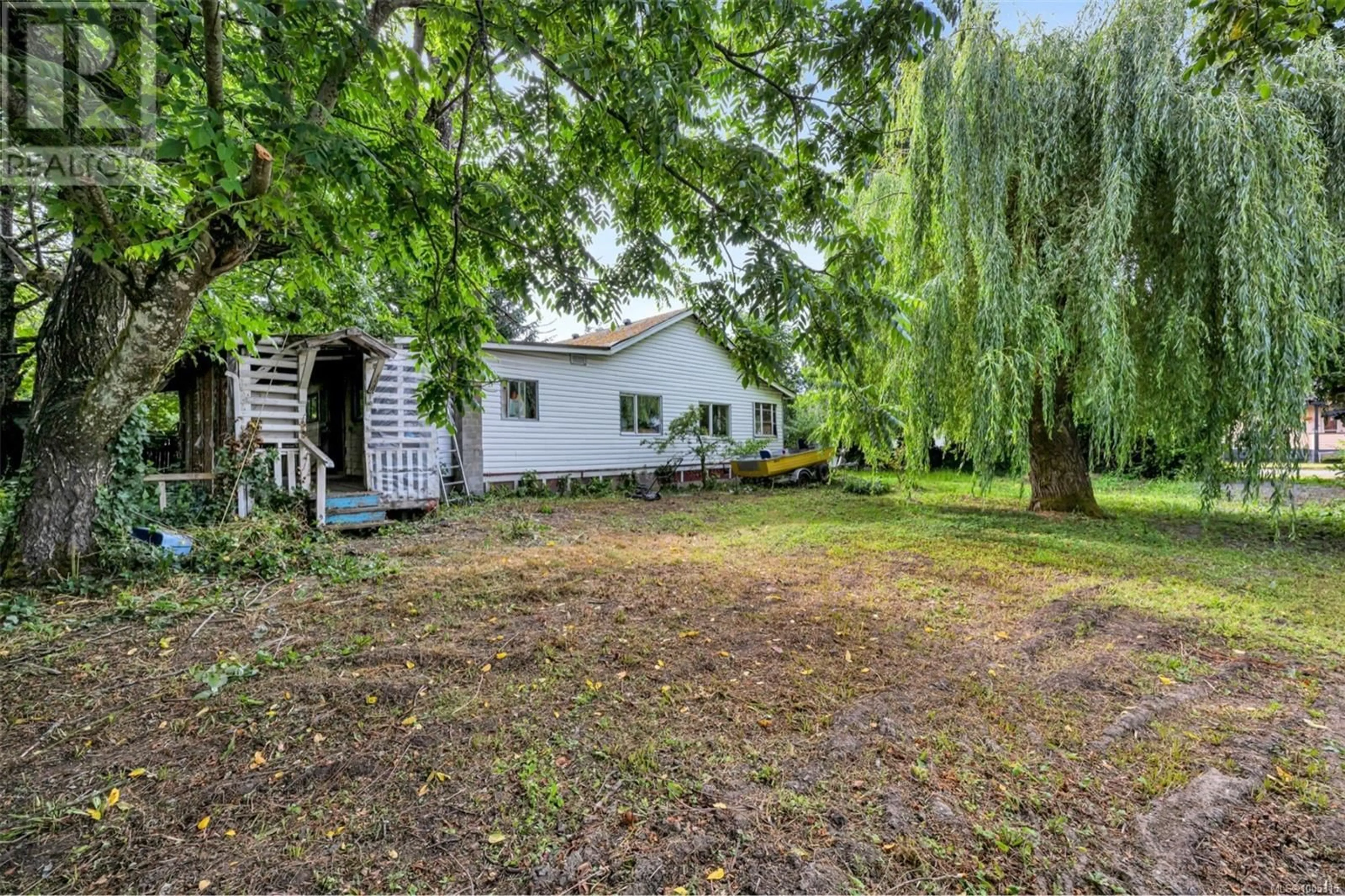 A pic from outside/outdoor area/front of a property/back of a property/a pic from drone, street for 675 POWELL STREET, Duncan British Columbia V9L2V9