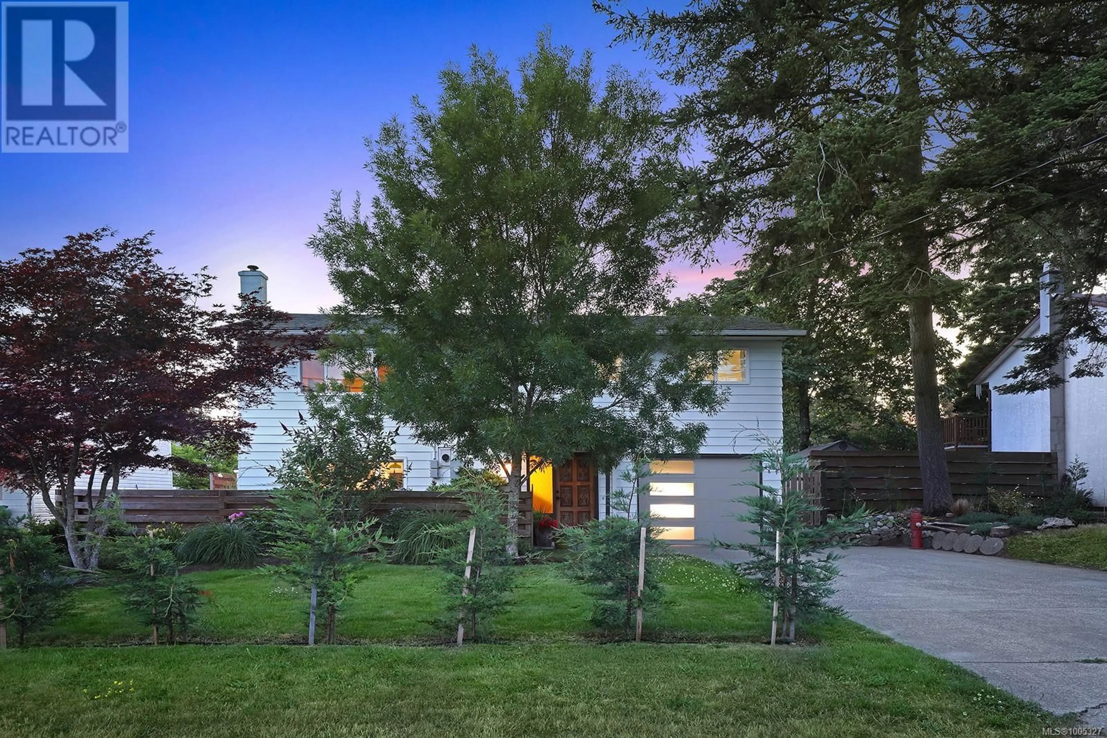 Home with brick exterior material, street for 527 PRITCHARD ROAD, Comox British Columbia V9M3H9