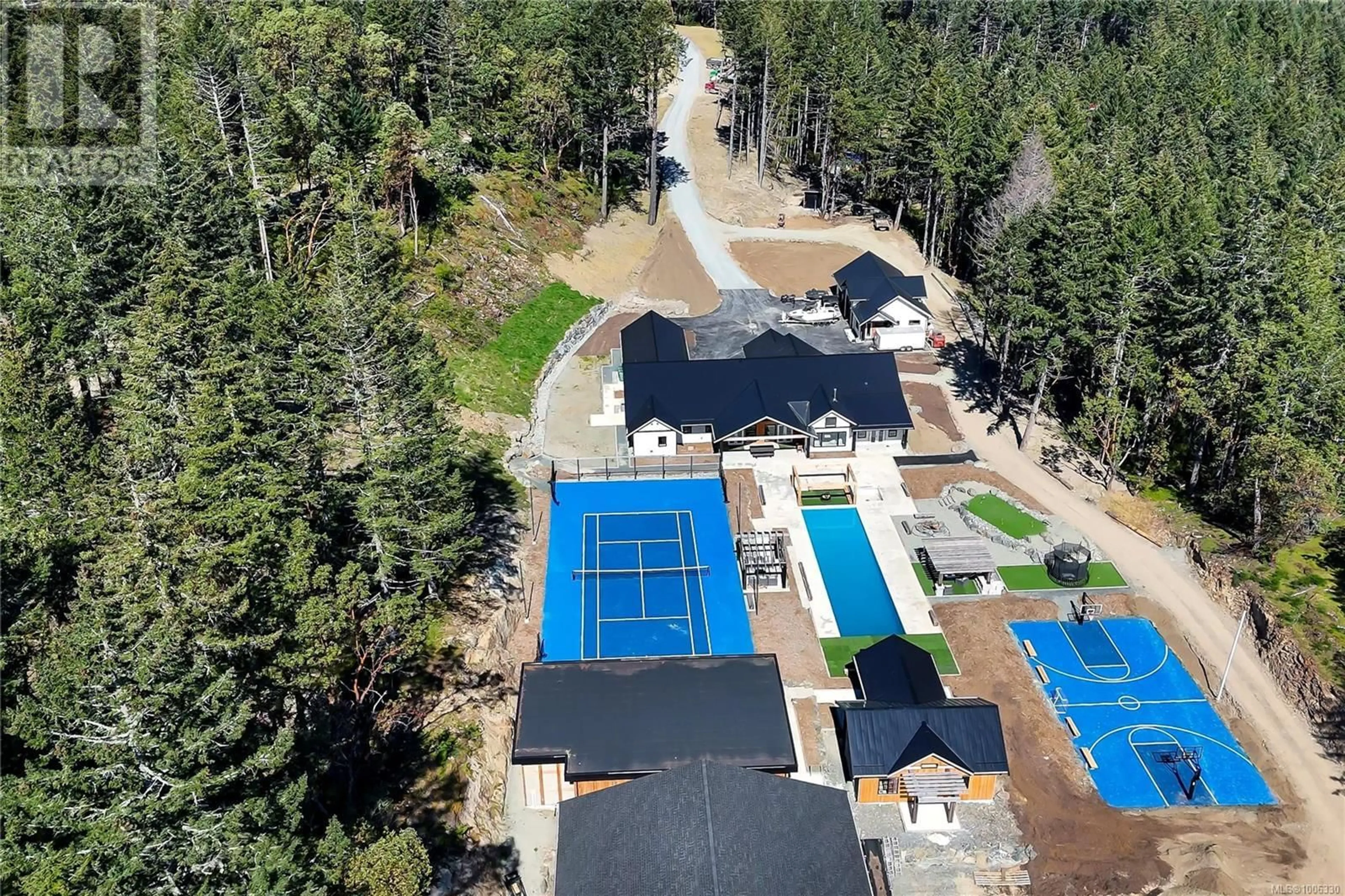 A pic from outside/outdoor area/front of a property/back of a property/a pic from drone, unknown for 6707 WILLIS POINT ROAD, Central Saanich British Columbia V9E2A2