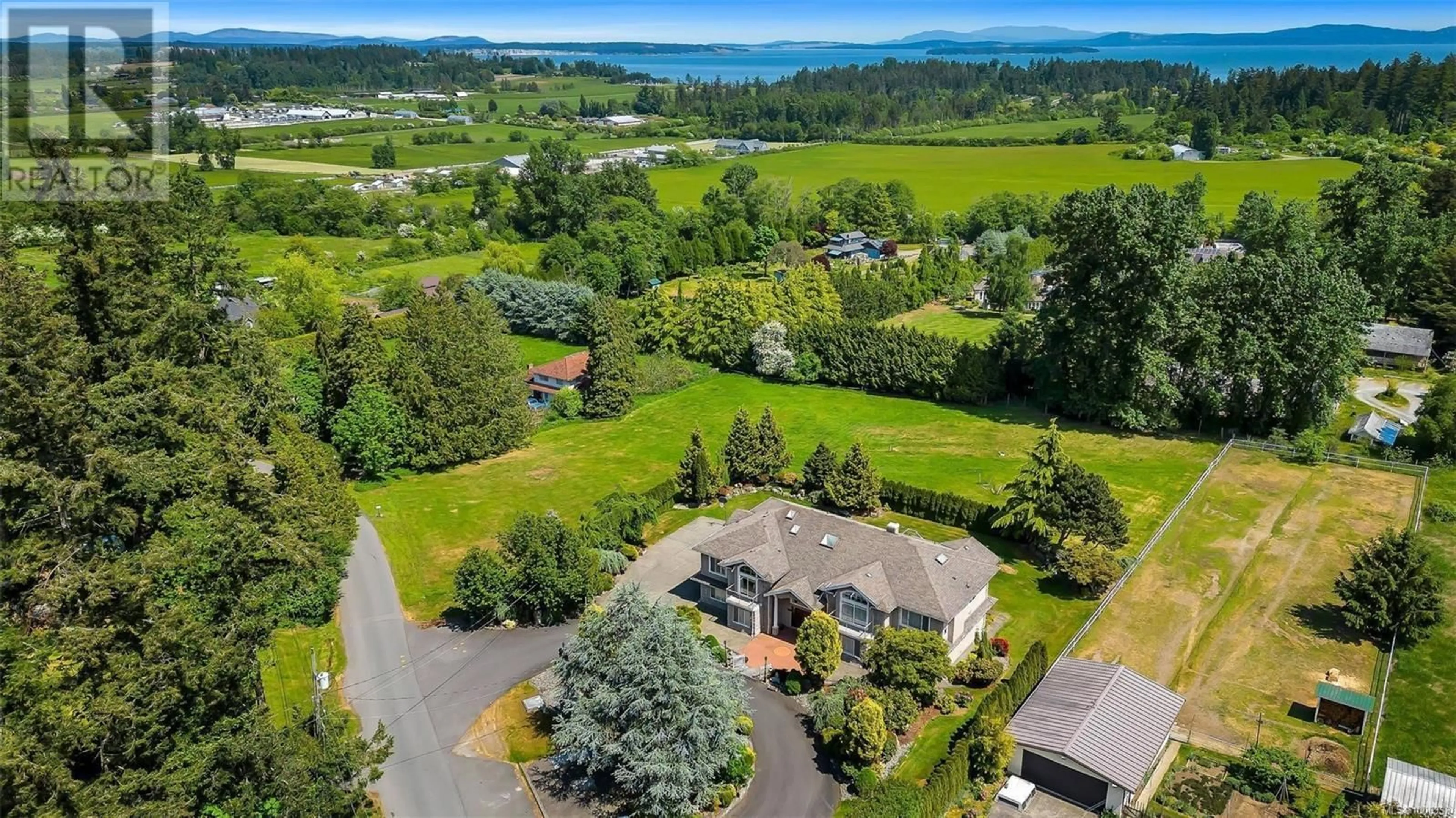 A pic from outside/outdoor area/front of a property/back of a property/a pic from drone, water/lake/river/ocean view for 5549 ALDERLEY ROAD, Saanich British Columbia V8Y1Y2