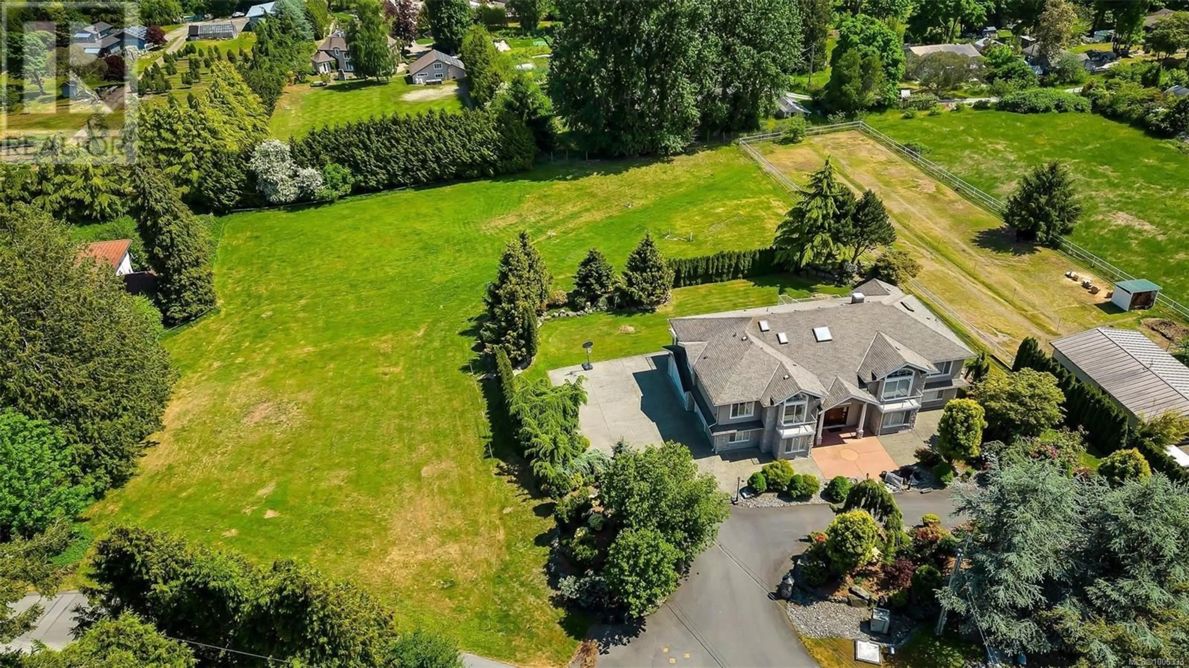 A pic from outside/outdoor area/front of a property/back of a property/a pic from drone, street for 5549 ALDERLEY ROAD, Saanich British Columbia V8Y1Y2