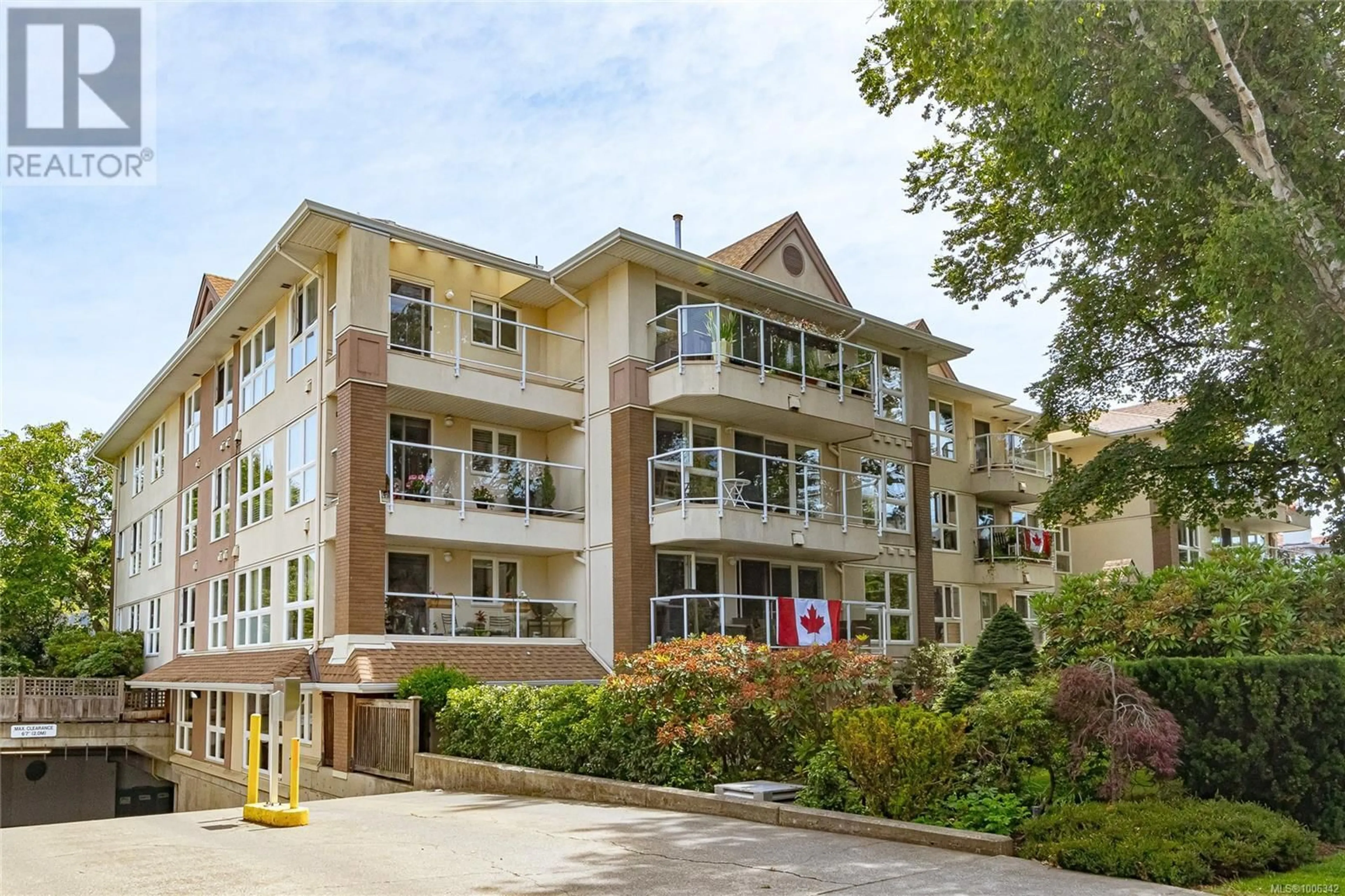 Unknown for 304 - 1501 RICHMOND AVENUE, Victoria British Columbia V8R4P7