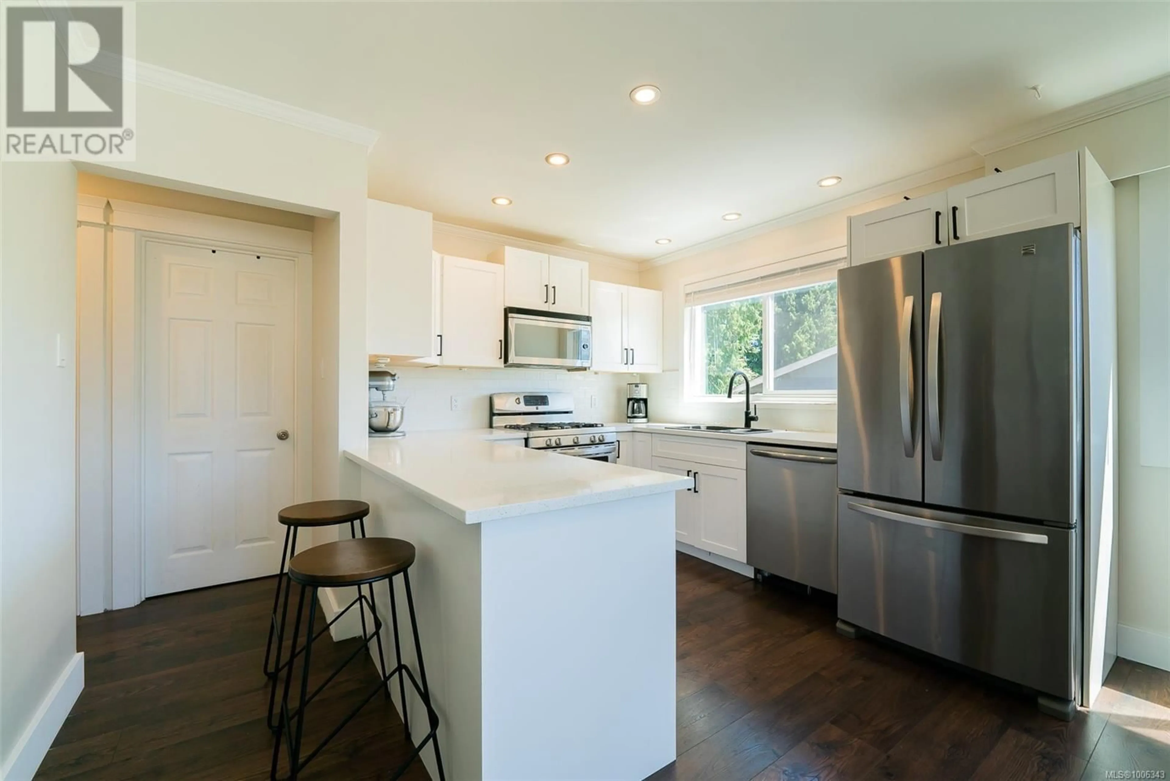 Open concept kitchen, unknown for 3460 COUNTRY CLUB DRIVE, Nanaimo British Columbia V9T3B4