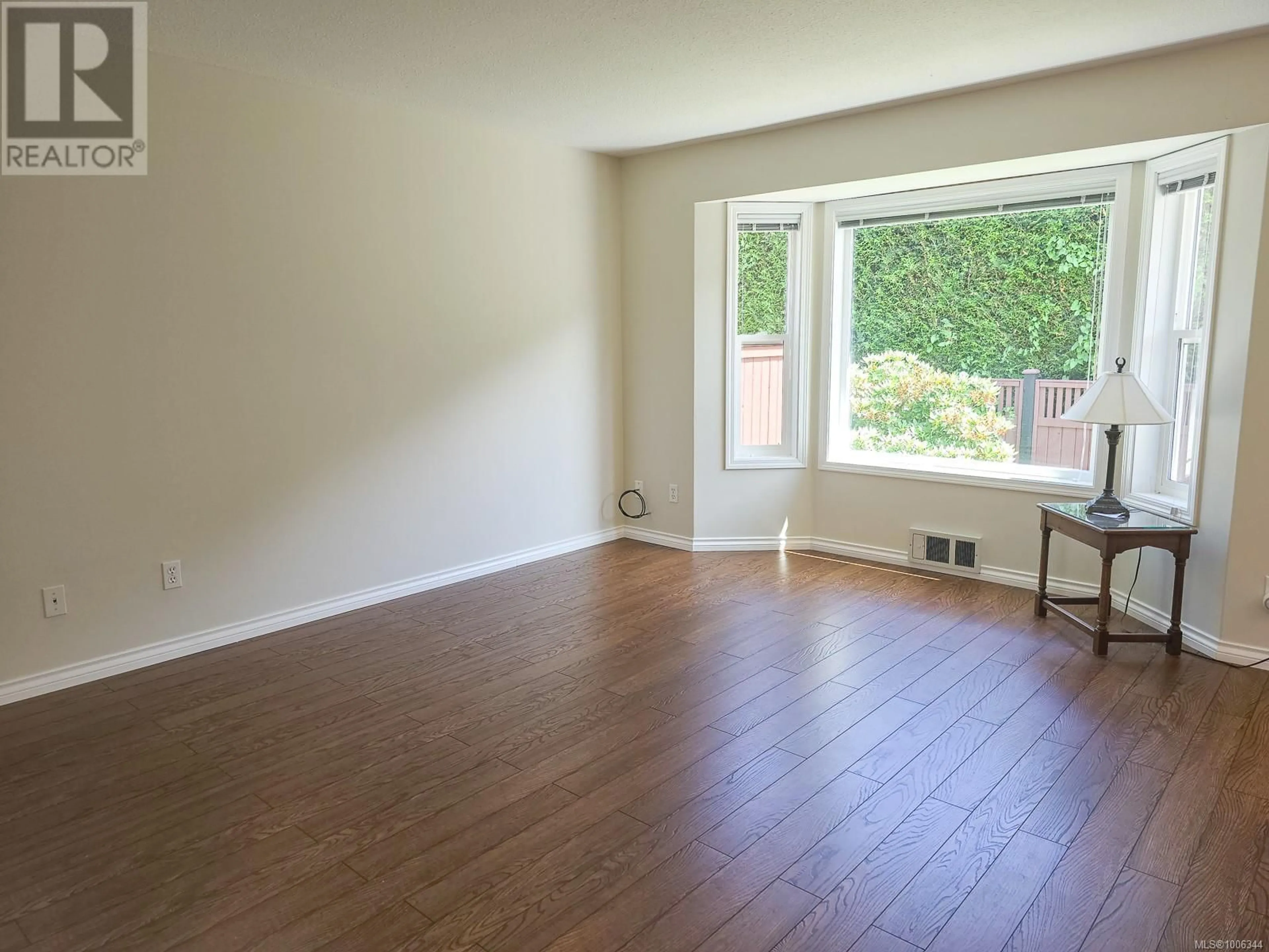 A pic of a room for 18 - 2458 LABIEUX ROAD, Nanaimo British Columbia V9T3M6