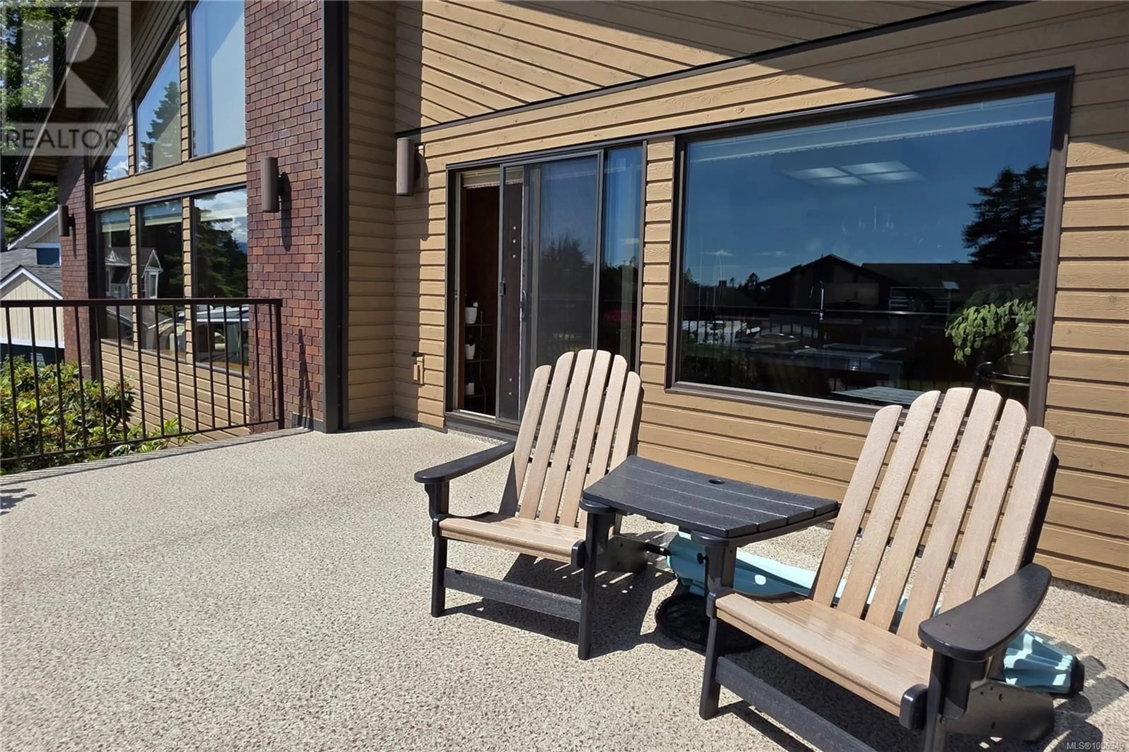 Patio, unknown for 1613 PASSAGE VIEW DRIVE, Campbell River British Columbia V9W6L2