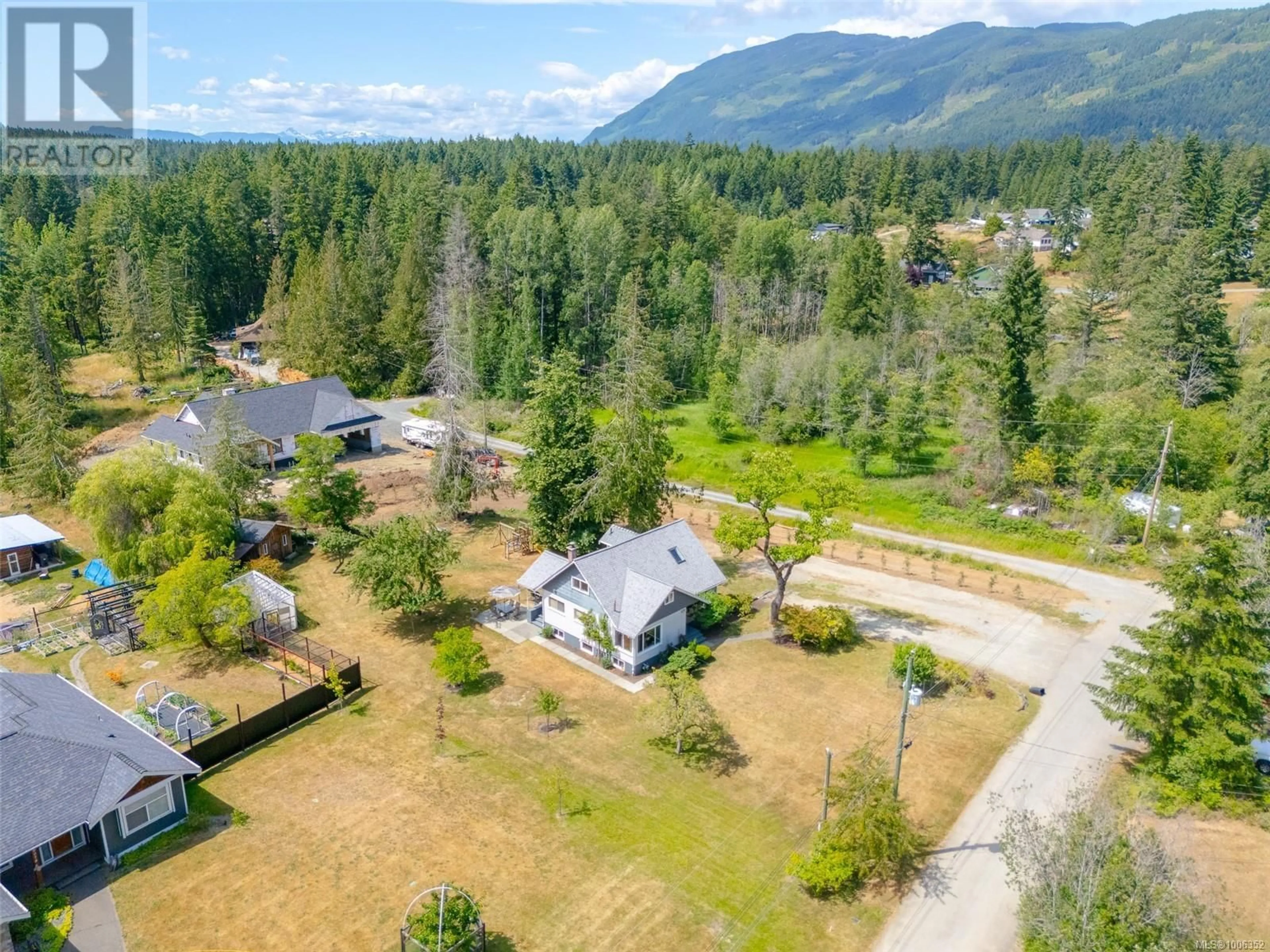 A pic from outside/outdoor area/front of a property/back of a property/a pic from drone, mountain view for 6088 RENTON ROAD SOUTH, Port Alberni British Columbia V9Y8R8