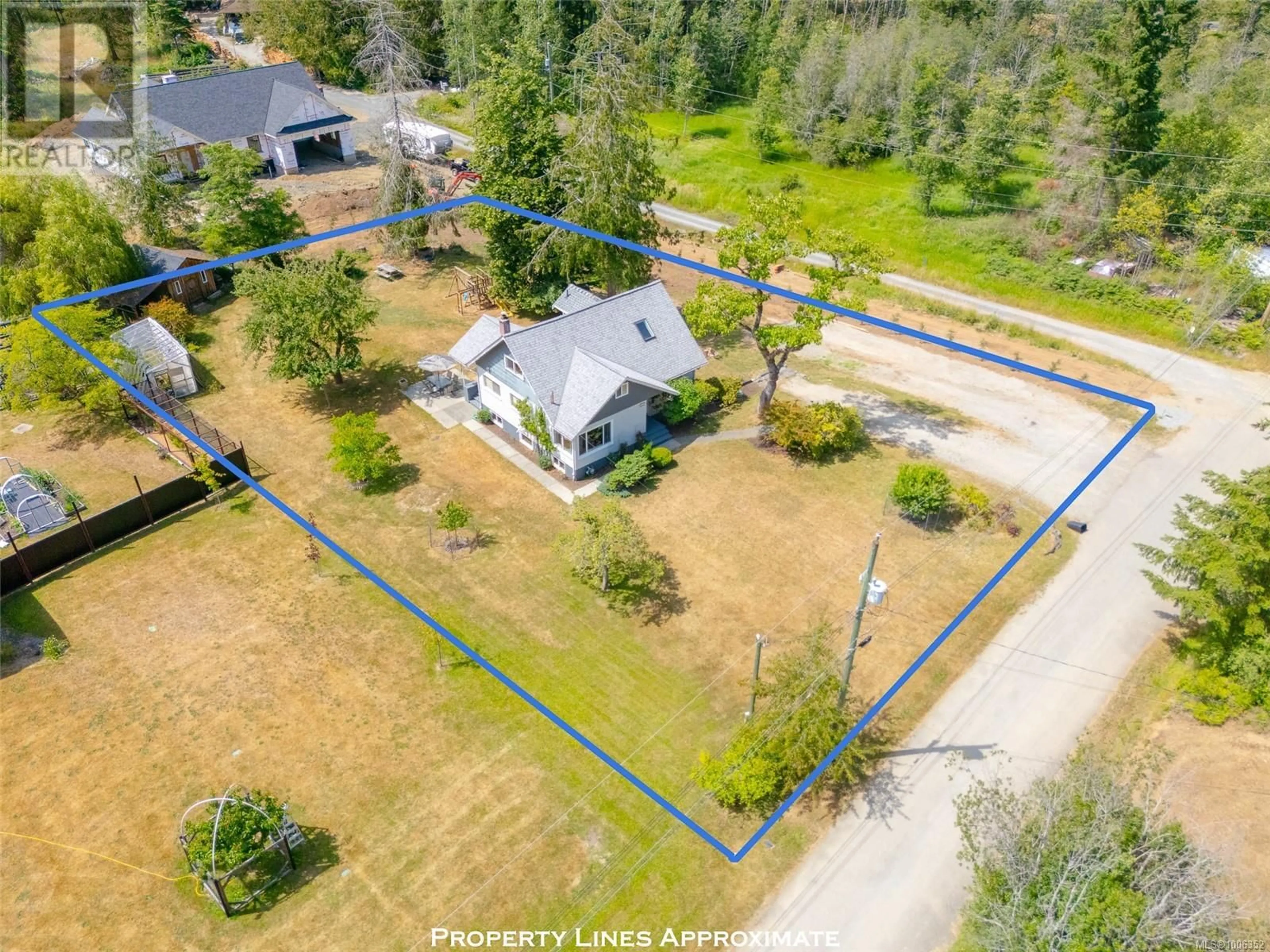 A pic from outside/outdoor area/front of a property/back of a property/a pic from drone, water/lake/river/ocean view for 6088 RENTON ROAD SOUTH, Port Alberni British Columbia V9Y8R8