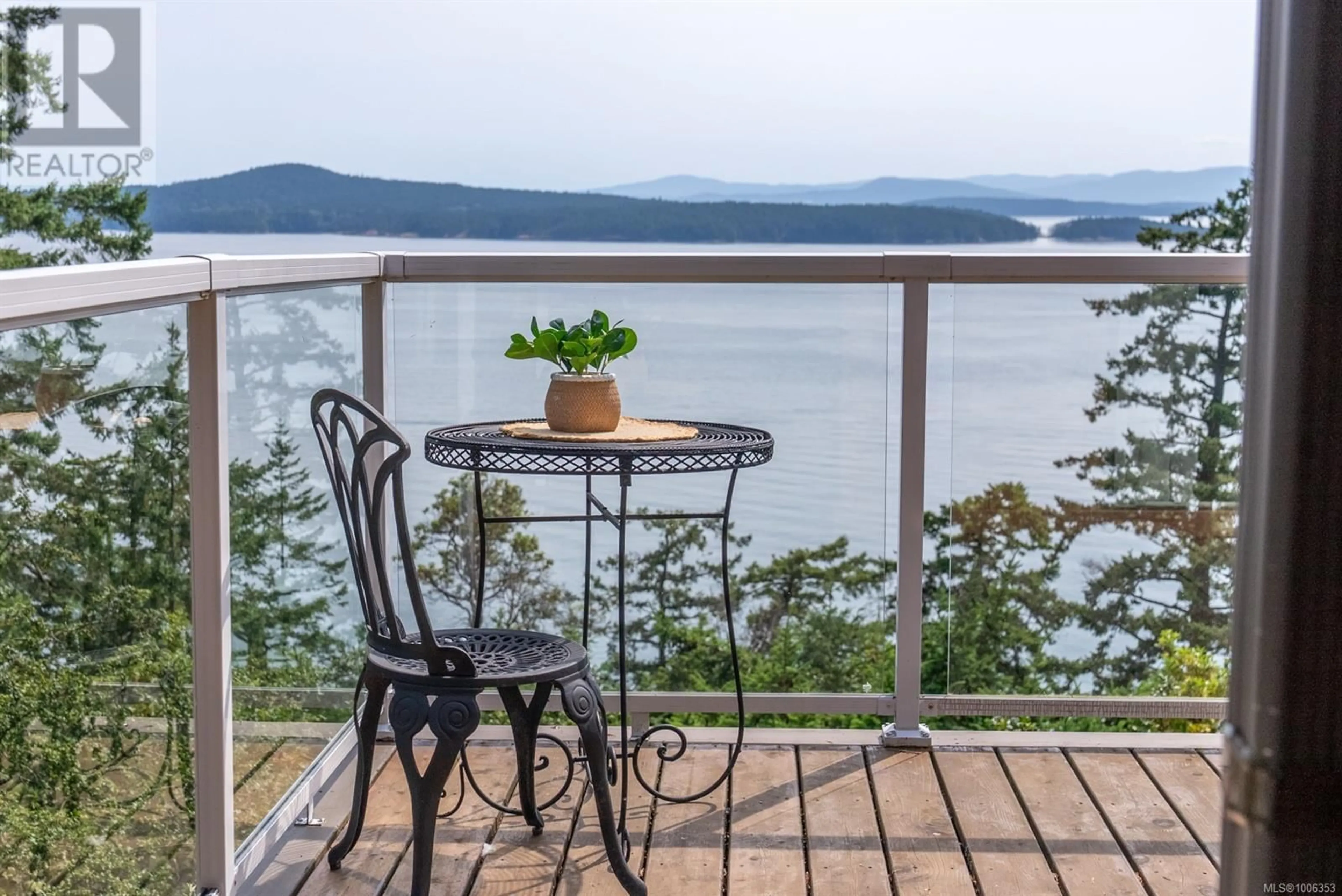 Patio, water/lake/river/ocean view for 4843 CUTLASS COURT, Pender Island British Columbia V0N2M2