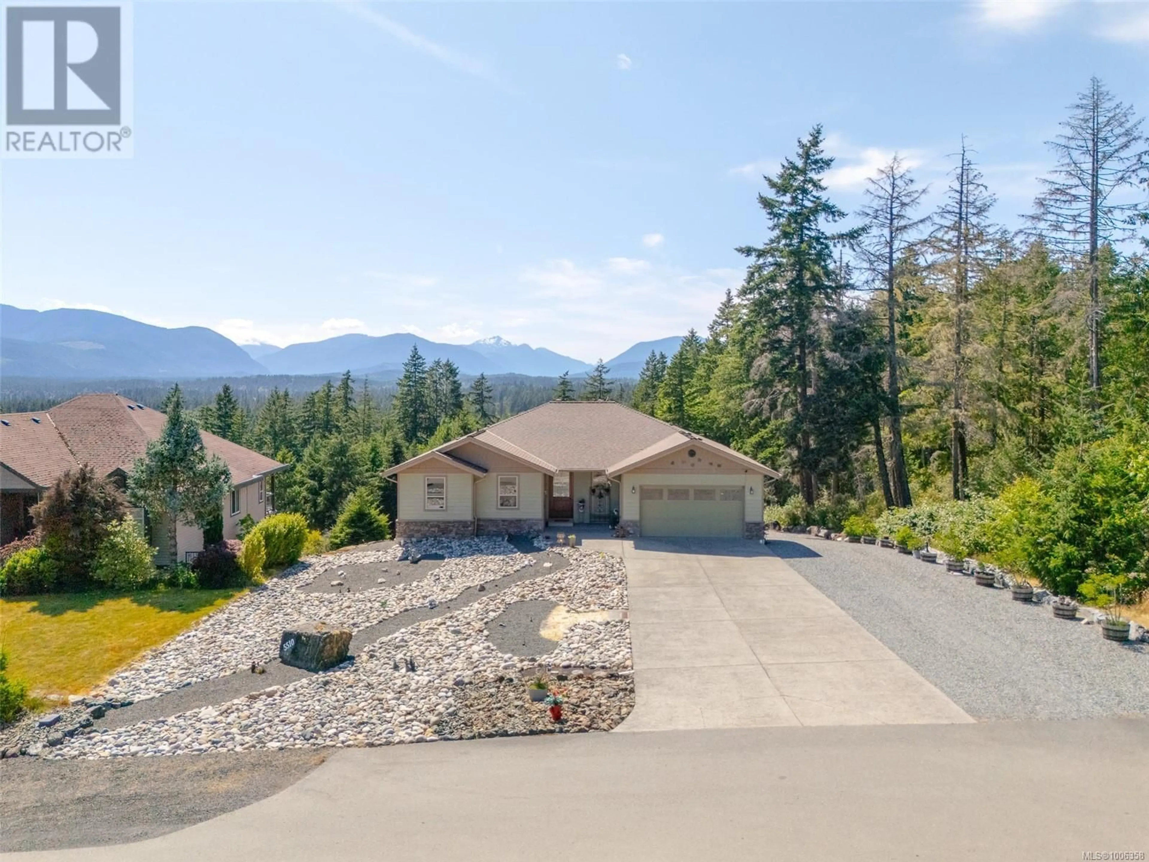 A pic from outside/outdoor area/front of a property/back of a property/a pic from drone, mountain view for 5510 HIGHLAND DRIVE, Port Alberni British Columbia V9Y7G7