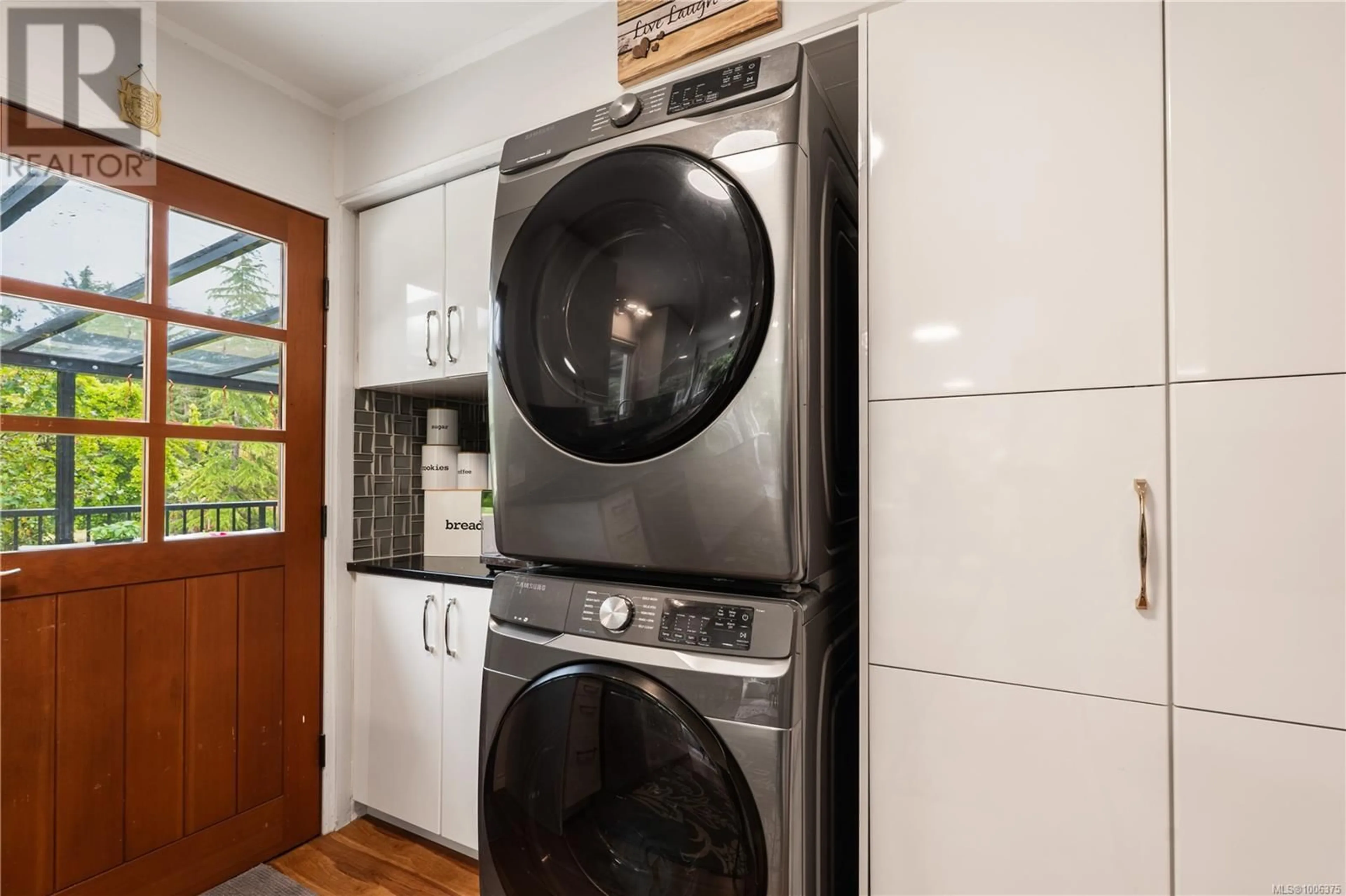 Laundry room for 575 LOWER GANGES ROAD, Salt Spring British Columbia V8K2N7