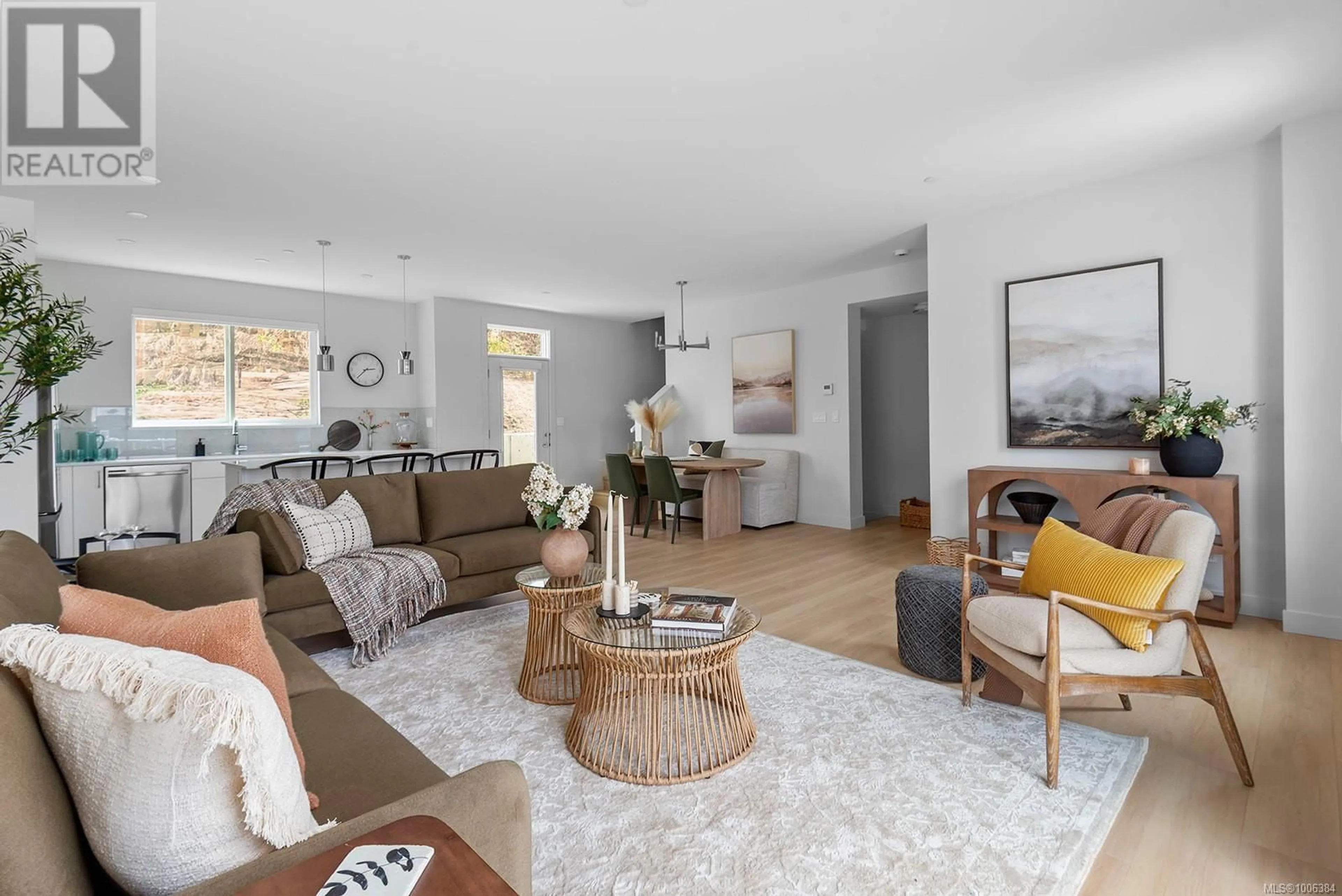 Living room with furniture, unknown for 2 - 6258 SEABLUSH CRESCENT, Duncan British Columbia V9L0J9