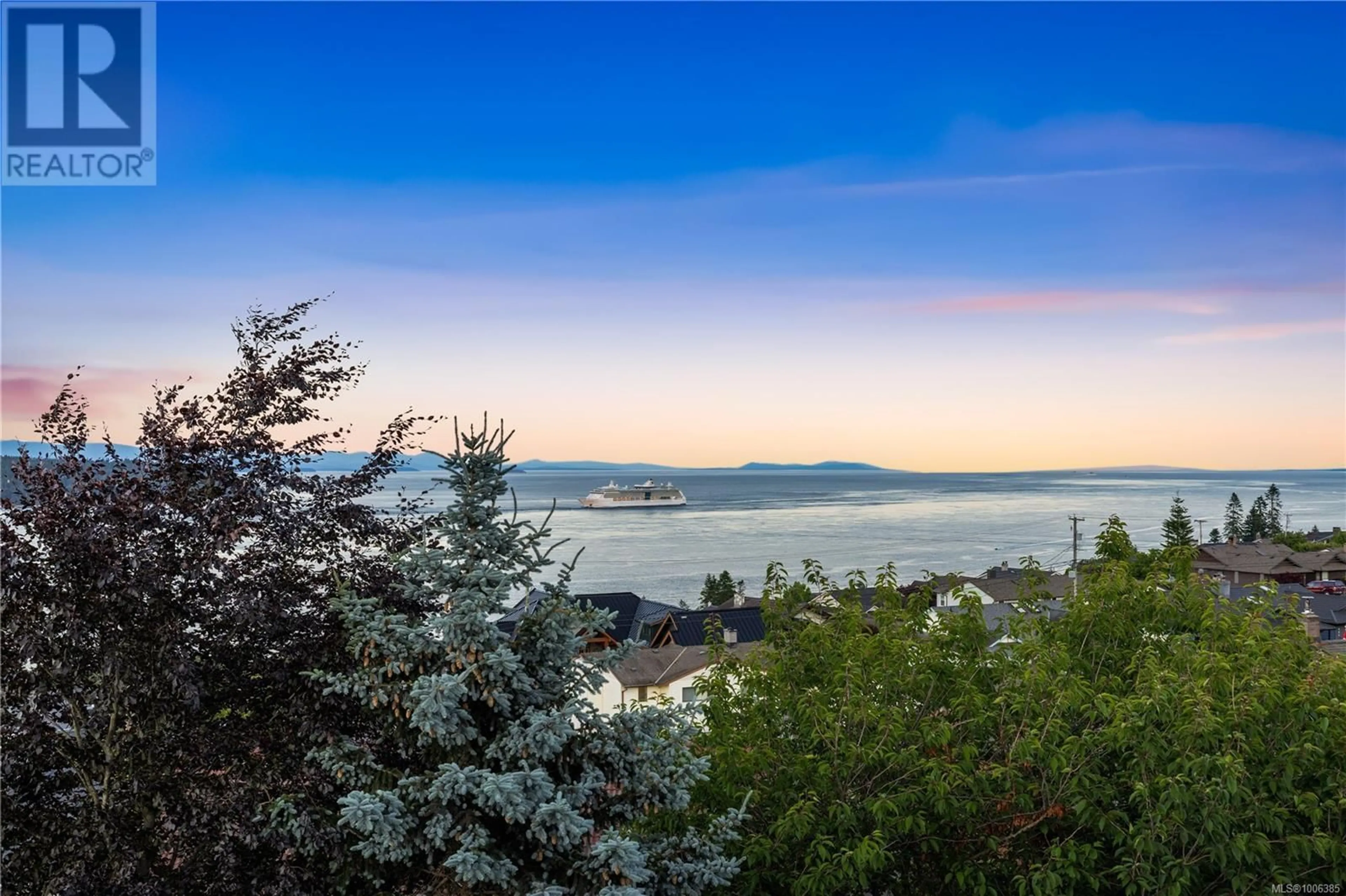 A pic from outside/outdoor area/front of a property/back of a property/a pic from drone, water/lake/river/ocean view for 433 EAGLE RIDGE ROAD, Campbell River British Columbia V9W6B4