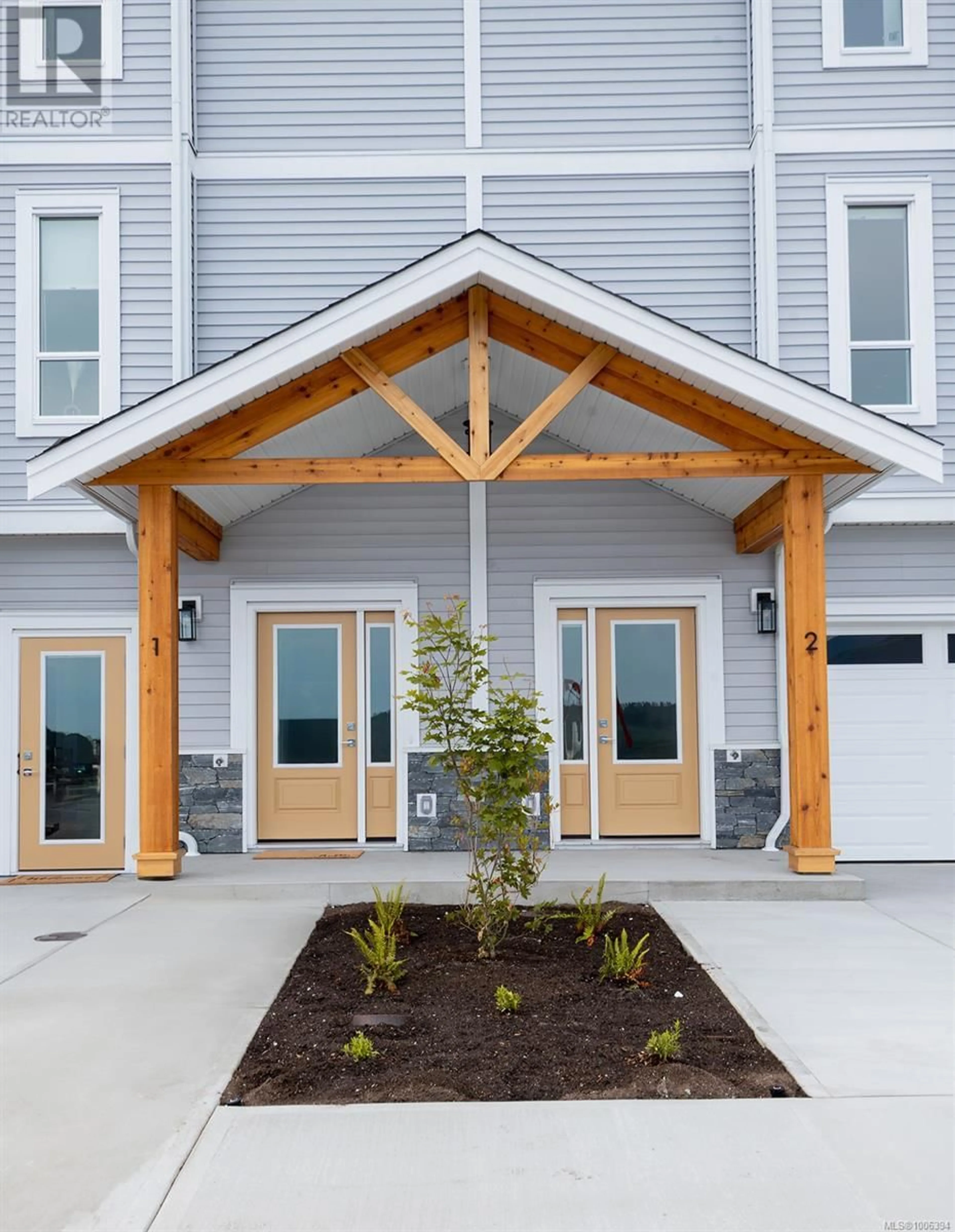 Indoor entryway for 3 - 6258 SEABLUSH CRESCENT, Duncan British Columbia V9L0J9