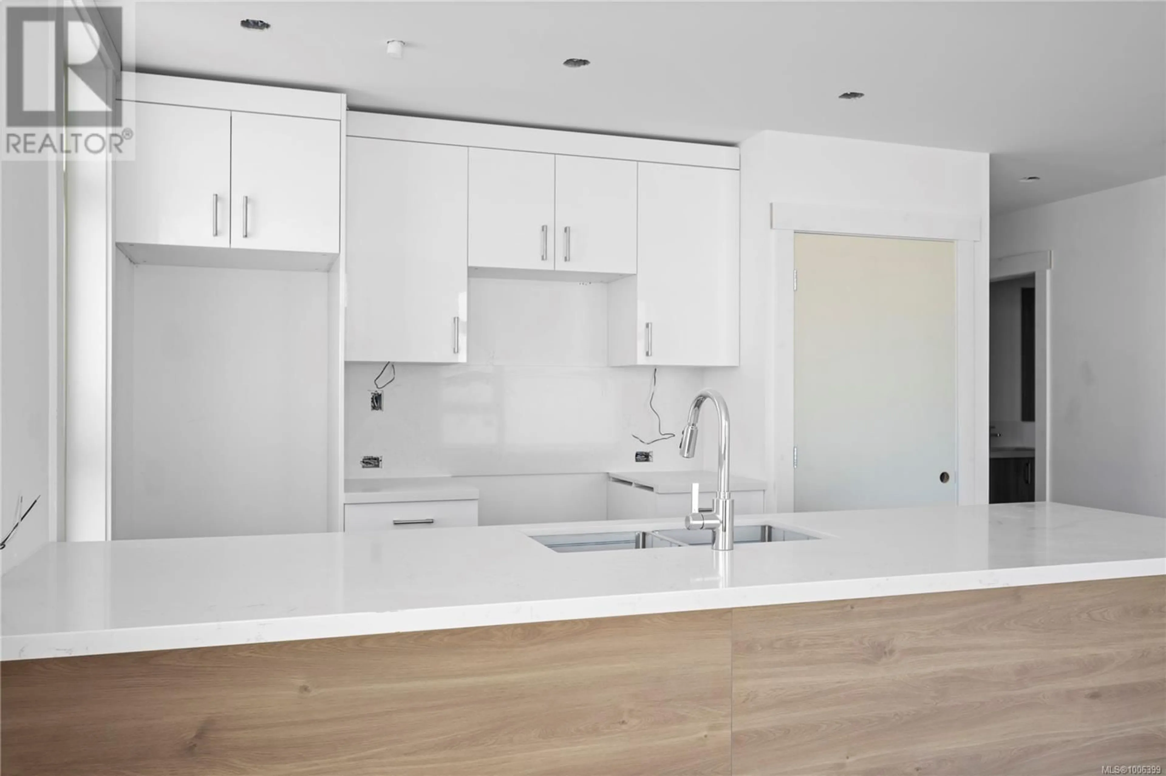 Open concept kitchen, unknown for 103 - 6320 SENTINAL DRIVE, Nanaimo British Columbia V9V1W4