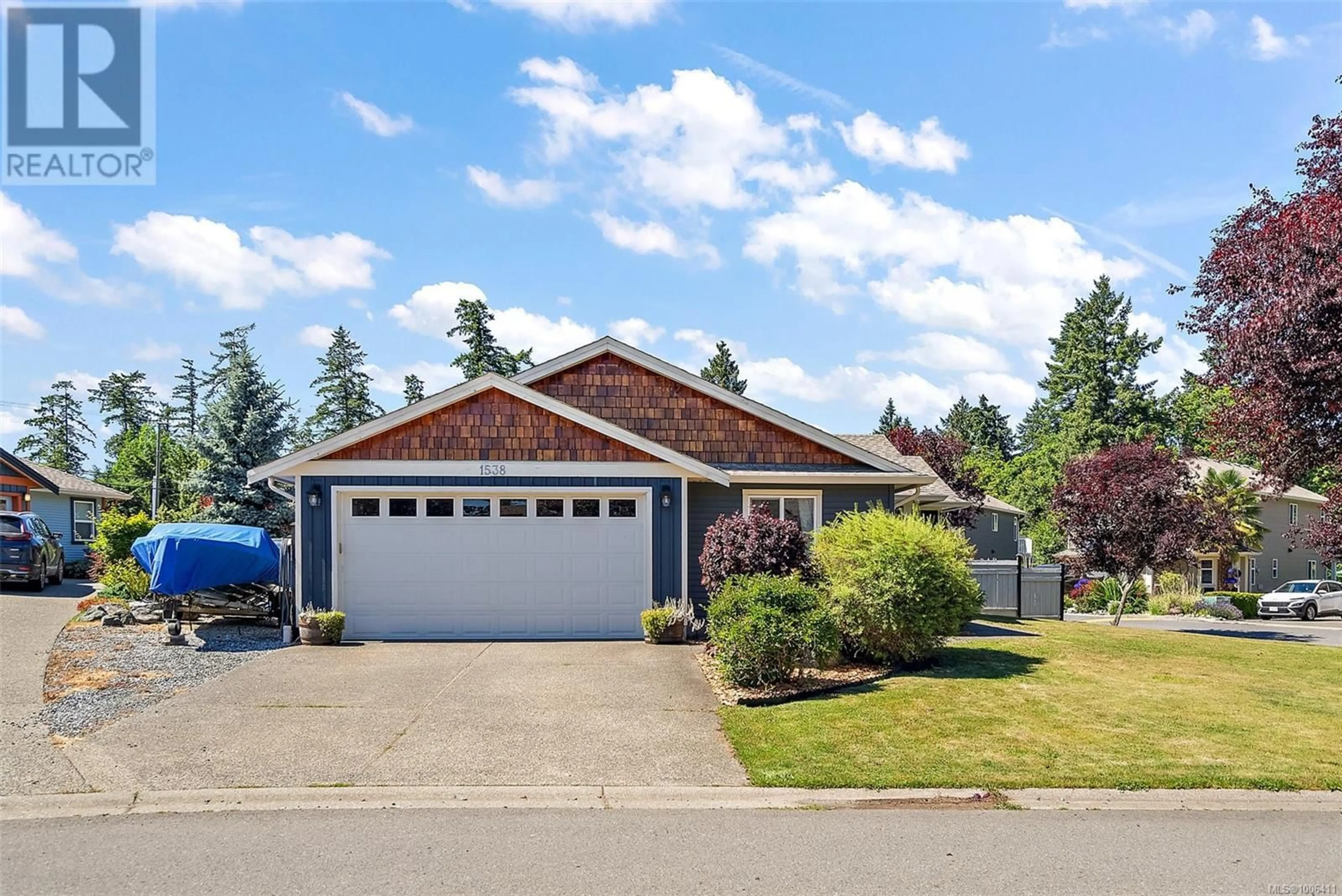 Home with vinyl exterior material, street for 1538 REGATTA PLACE, Cowichan Bay British Columbia V0R1N2