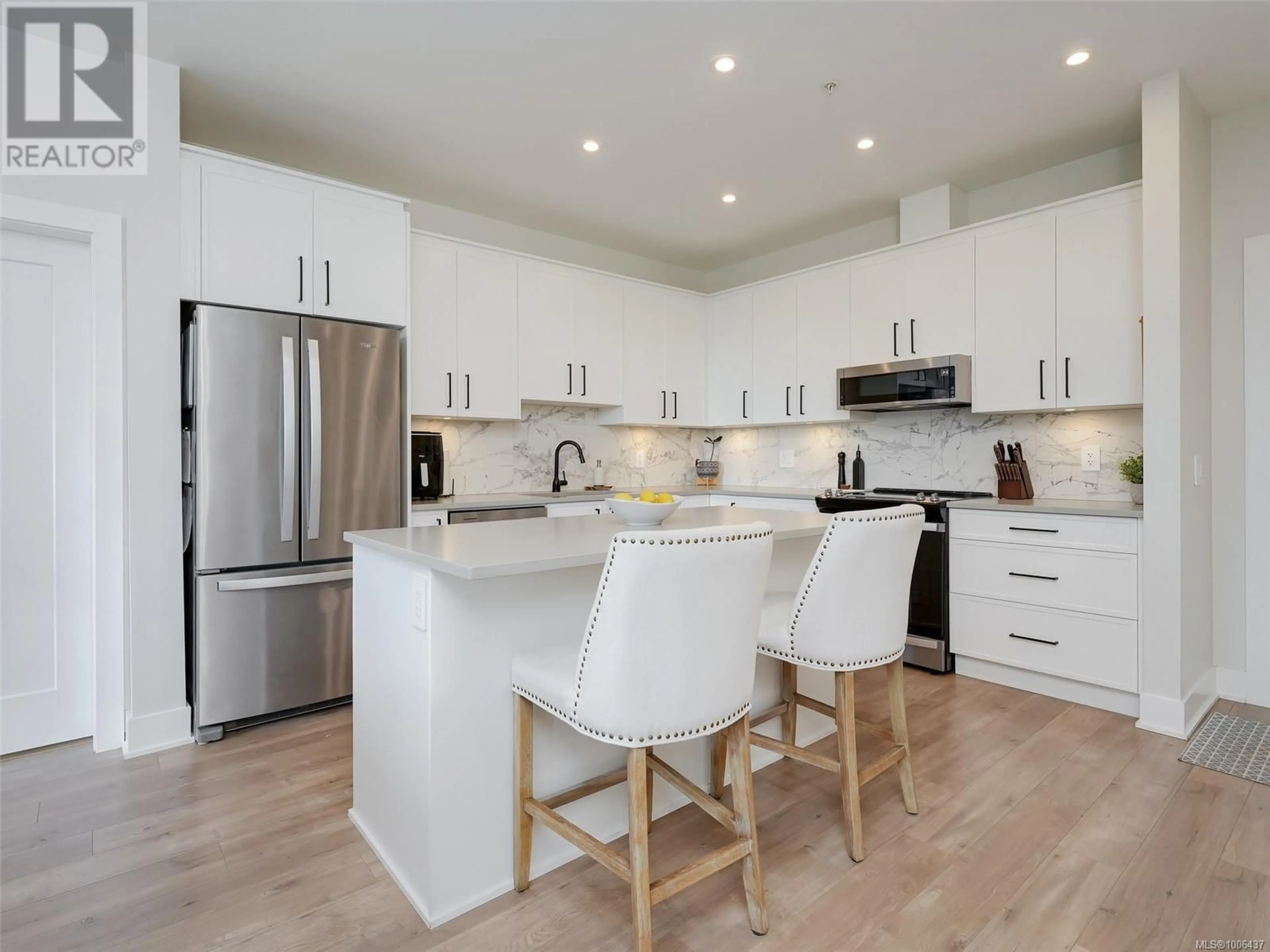 Open concept kitchen, unknown for 605 - 1361 GOLDSTREAM AVENUE, Langford British Columbia V9B2W2